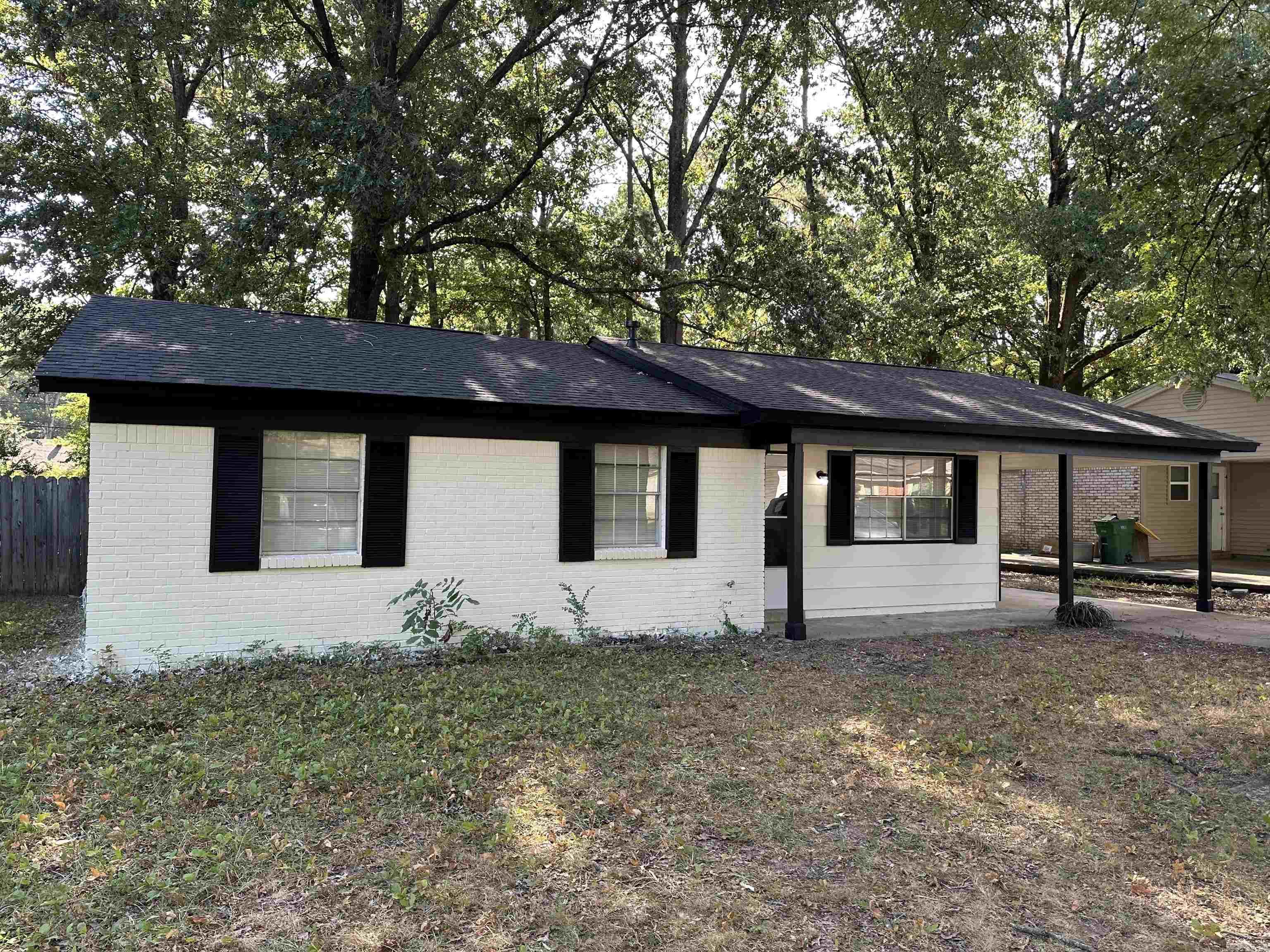 9615 Comstock  Little Rock, AR