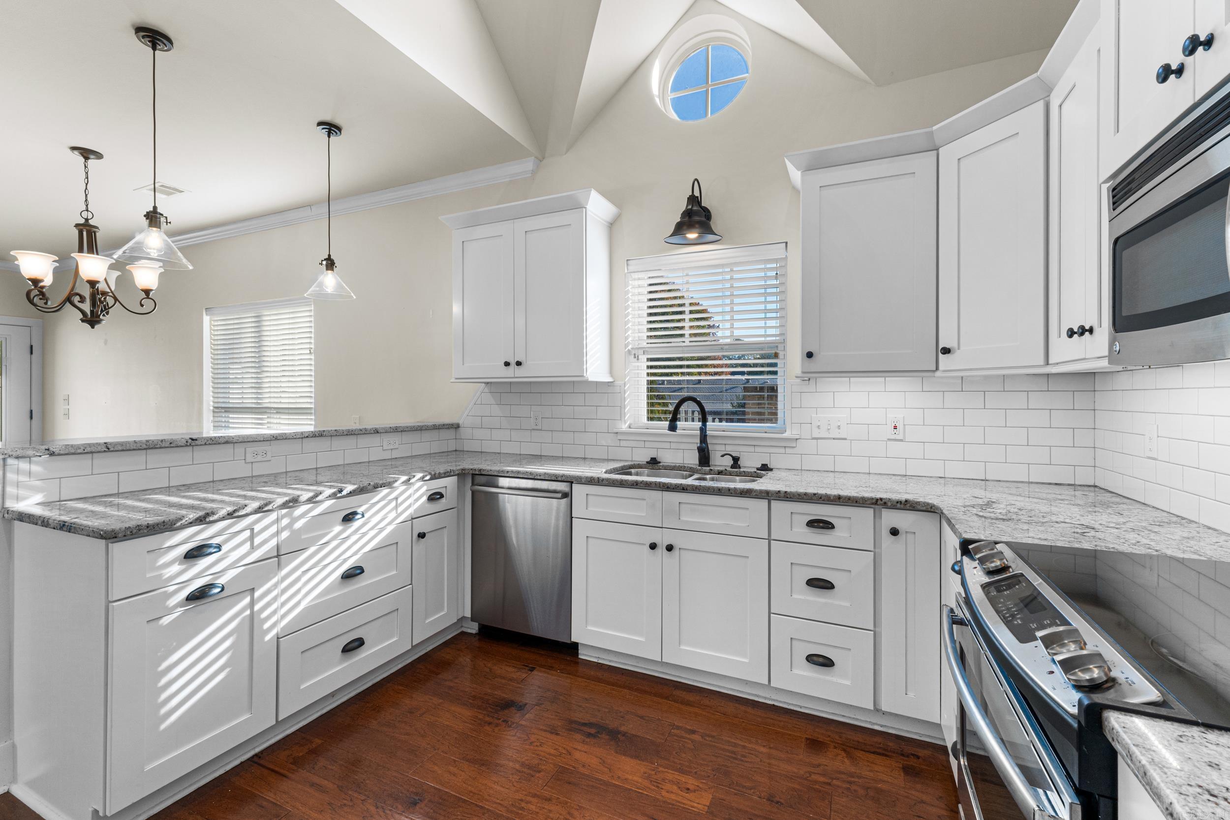 2700 Stonebrook Cove Conway, AR 72034