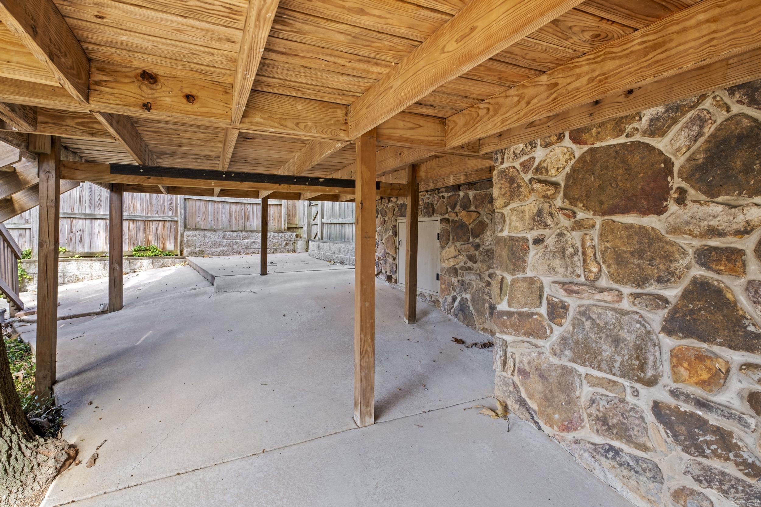 7901 Coleridge Dr  North Little Rock, AR