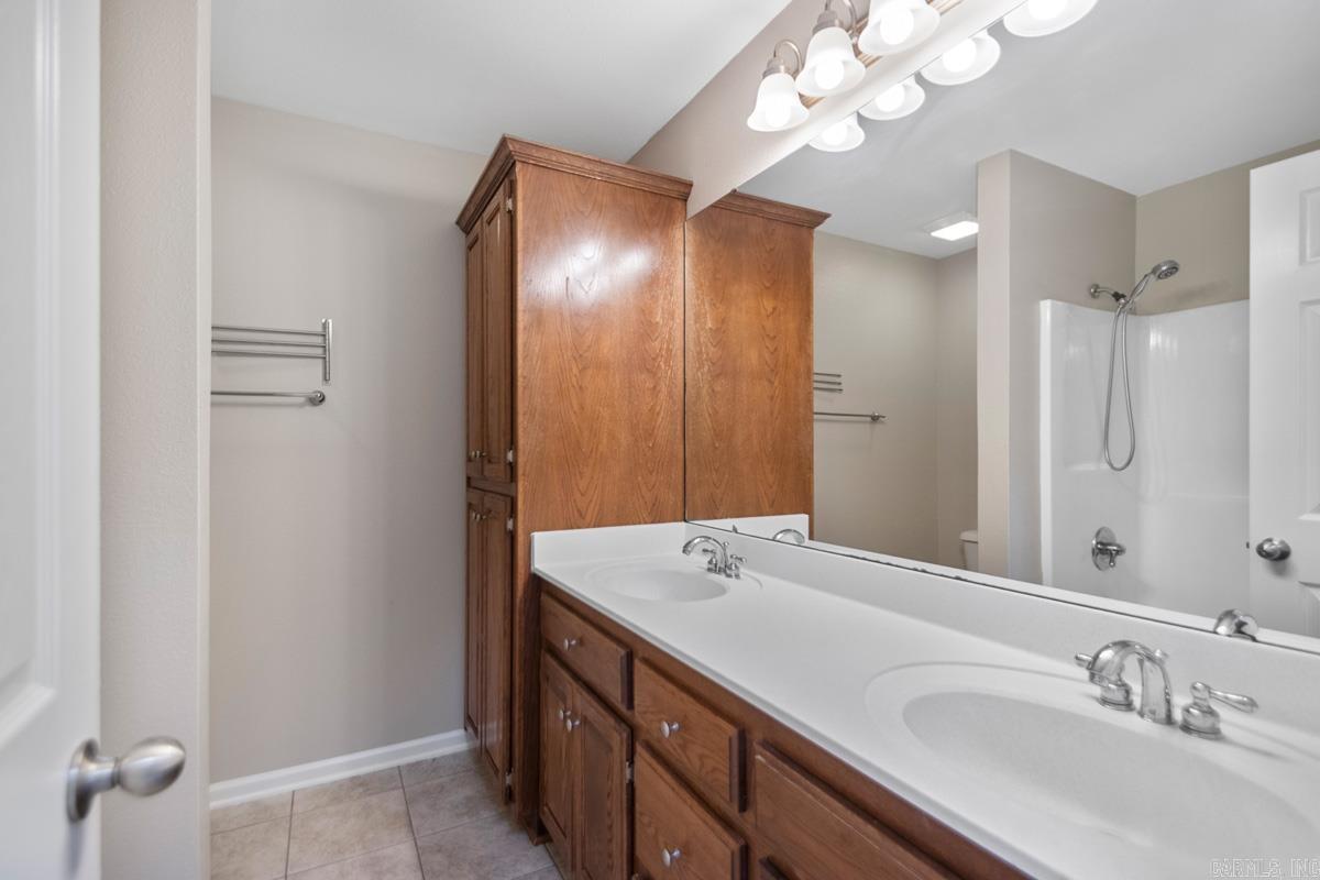 3413 N Cresent Drive Bryant, AR 72022