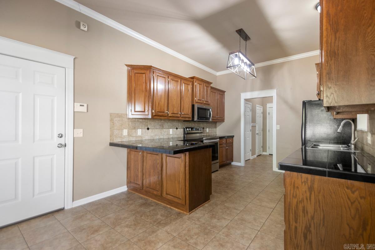 3413 N Cresent Drive Bryant, AR 72022