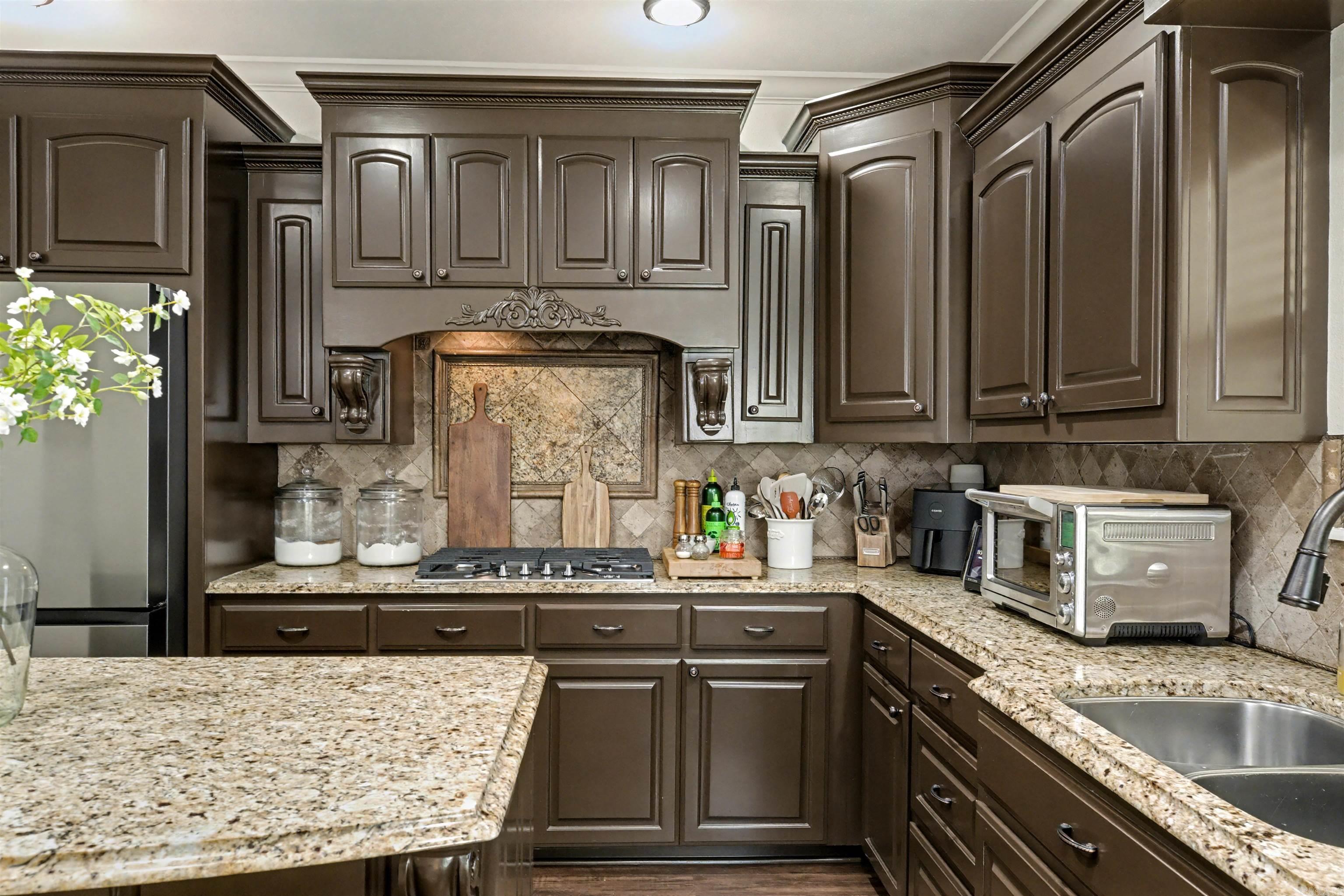 13211 DOLLARWAY RD White Hall, AR 71602