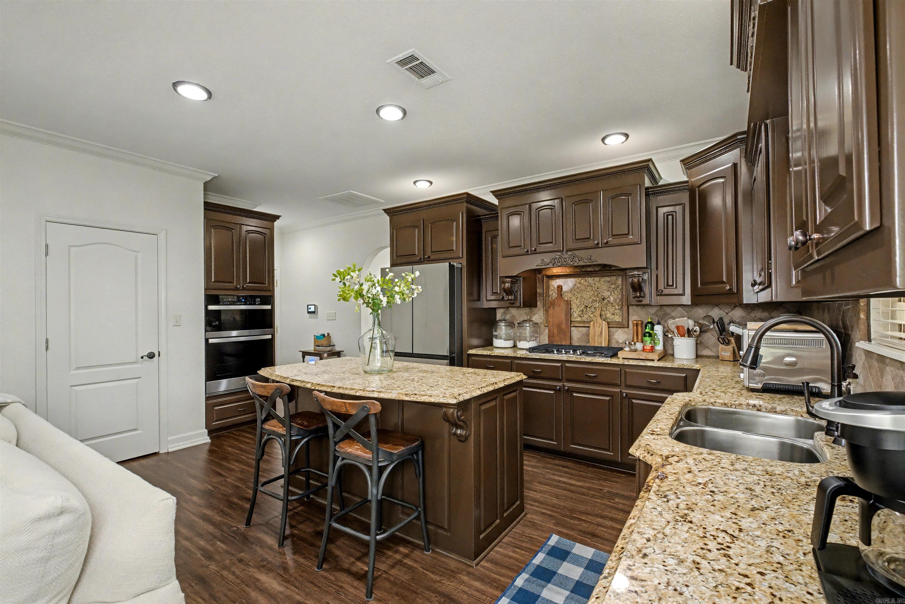 13211 DOLLARWAY RD White Hall, AR 71602