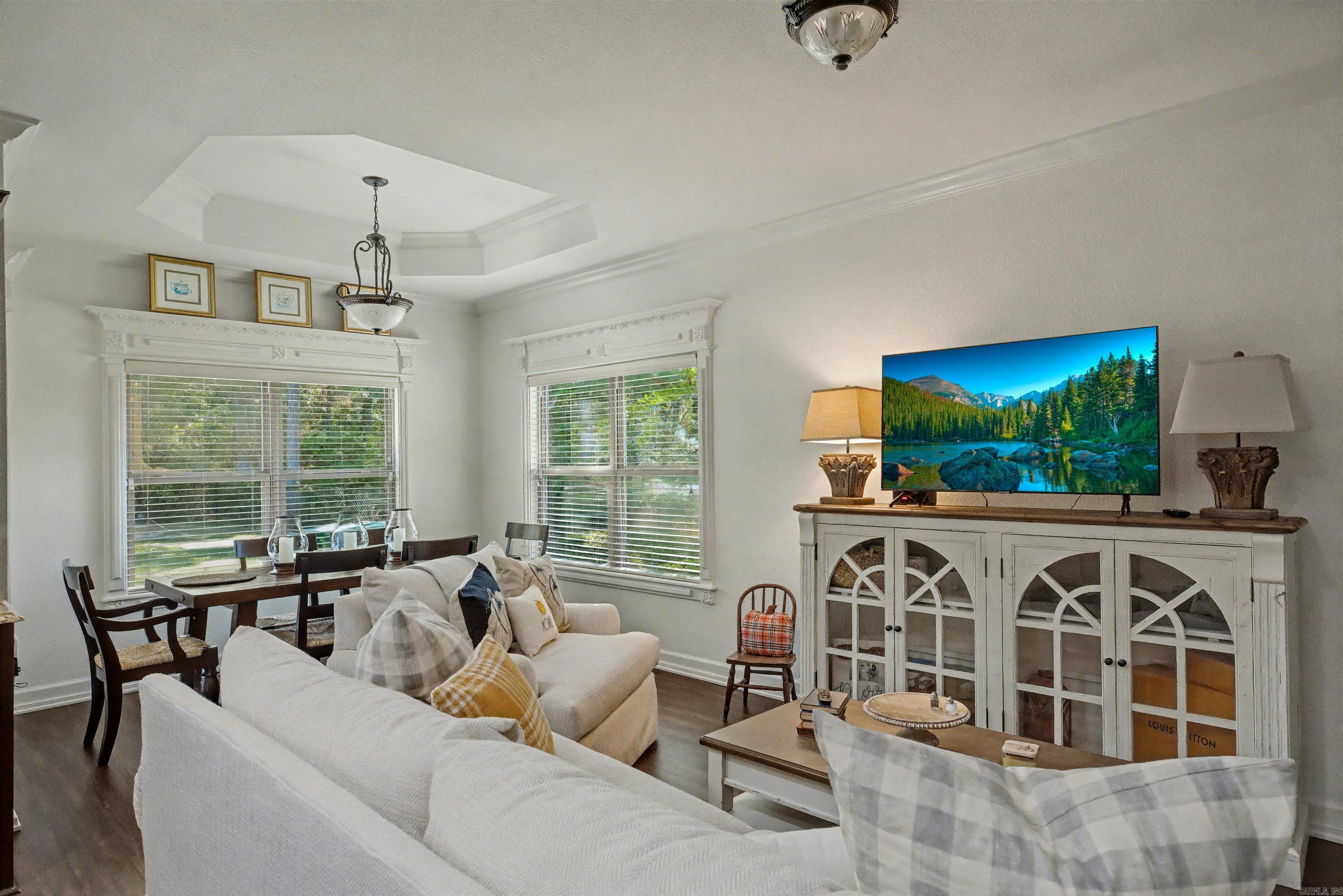 13211 DOLLARWAY RD White Hall, AR 71602