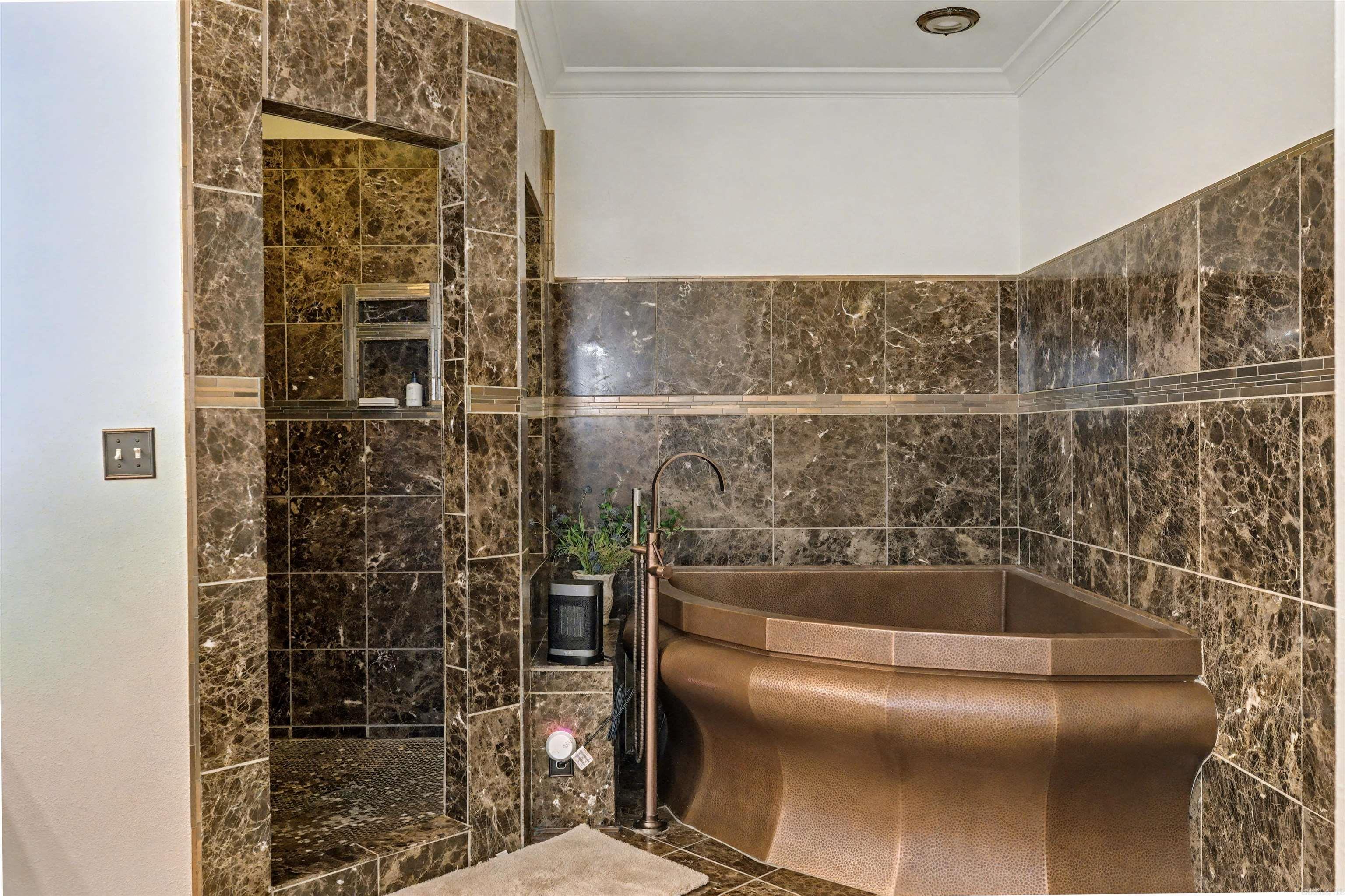 13211 DOLLARWAY RD White Hall, AR 71602