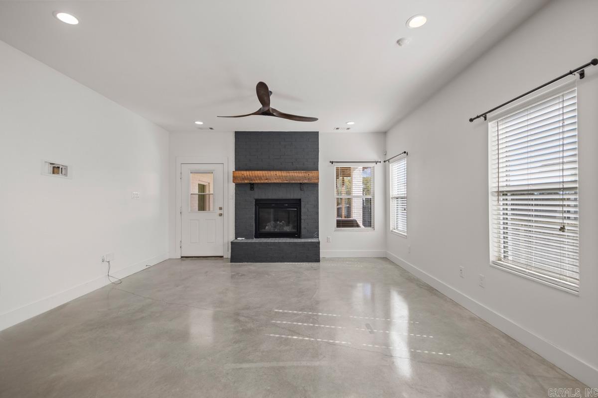 402 S Market  Benton, AR