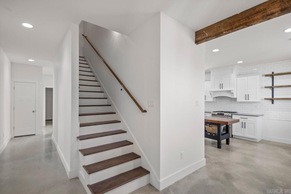 402 S Market  Benton, AR