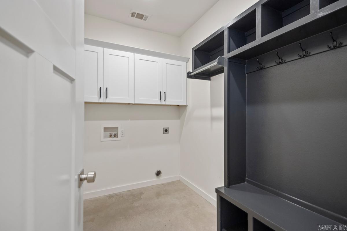 402 S Market  Benton, AR