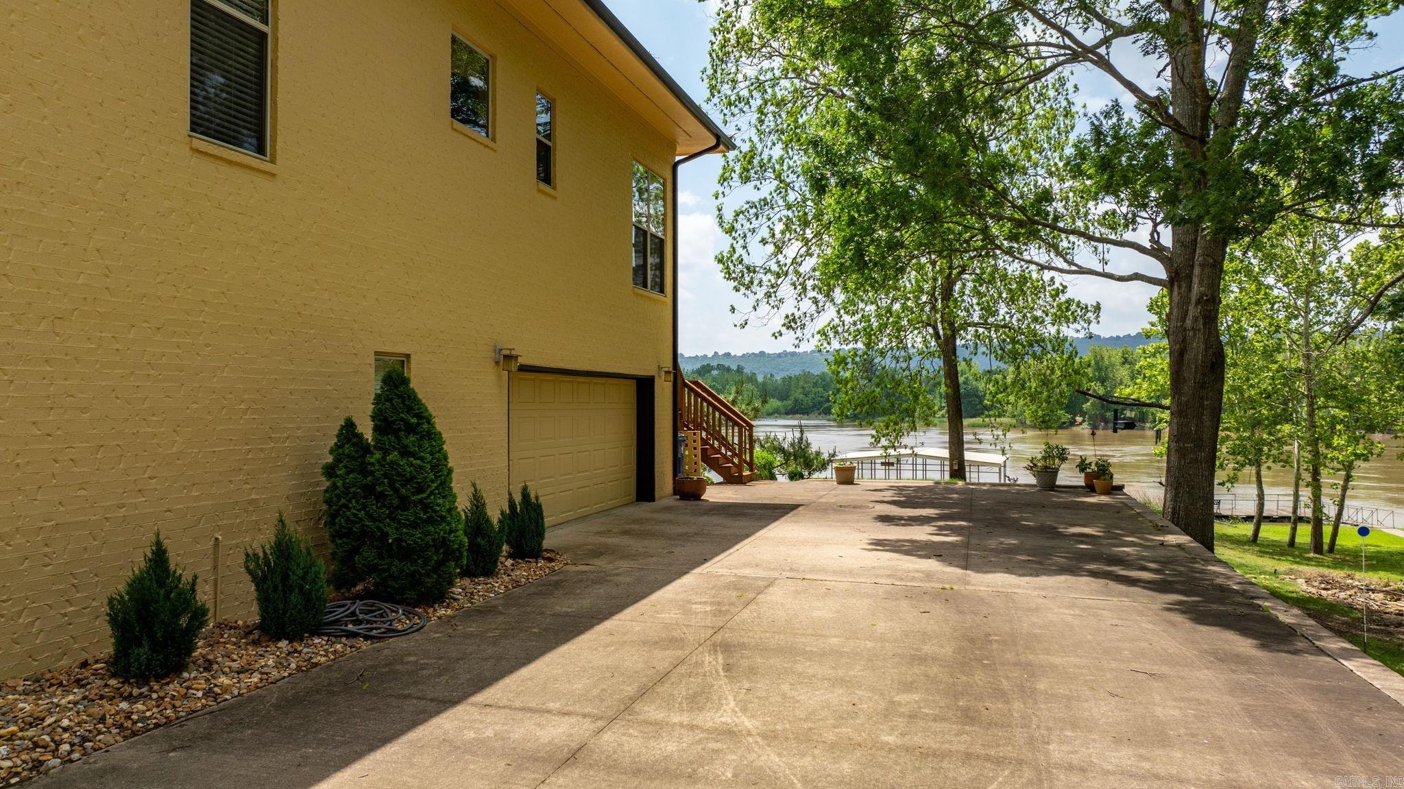 7 Crystal Mountain Cove  Maumelle, AR