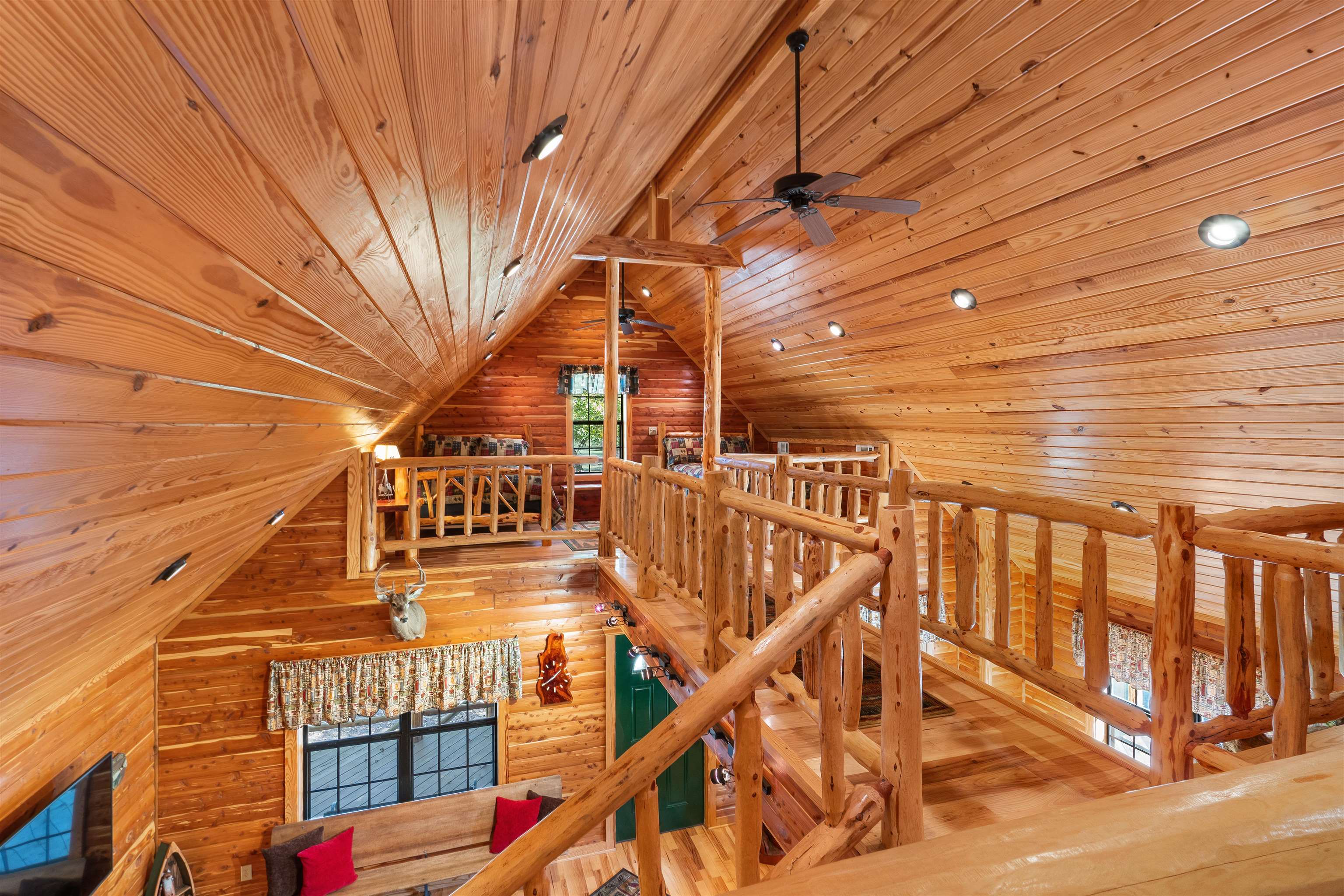 528 Blue Hole Lane  Calico Rock, AR