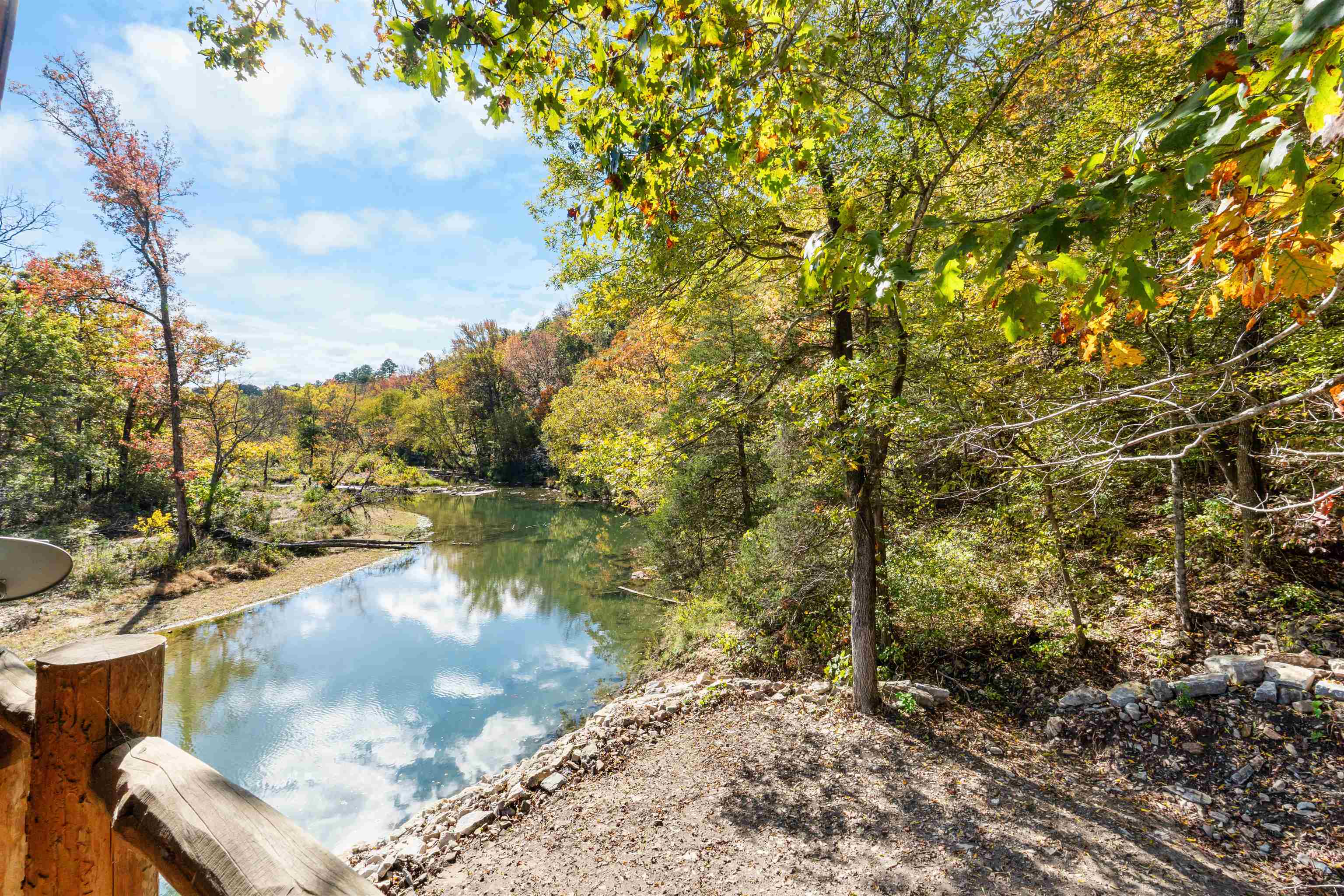 528 Blue Hole Lane  Calico Rock, AR