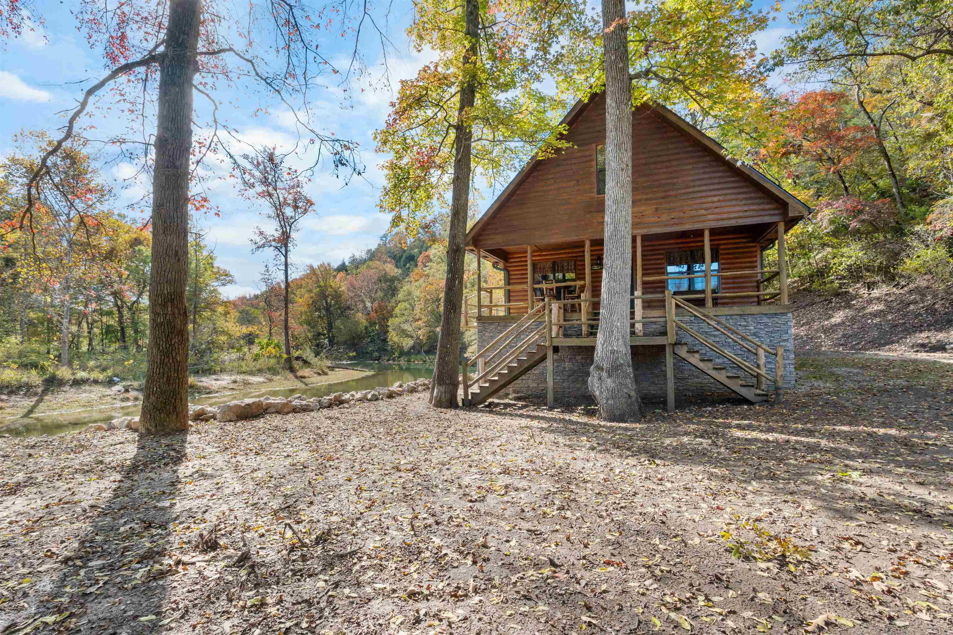 528 Blue Hole Lane  Calico Rock, AR