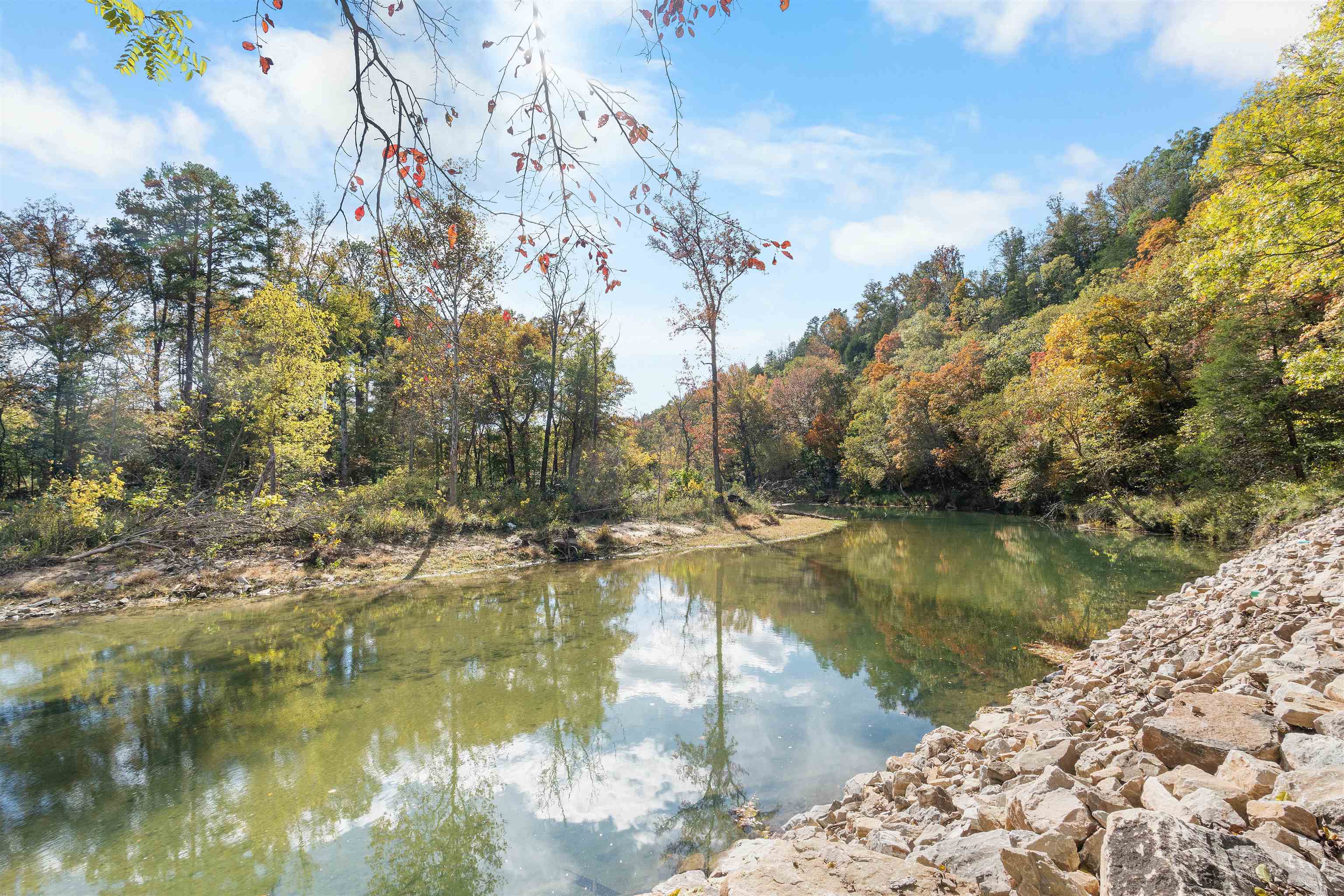 528 Blue Hole Lane  Calico Rock, AR