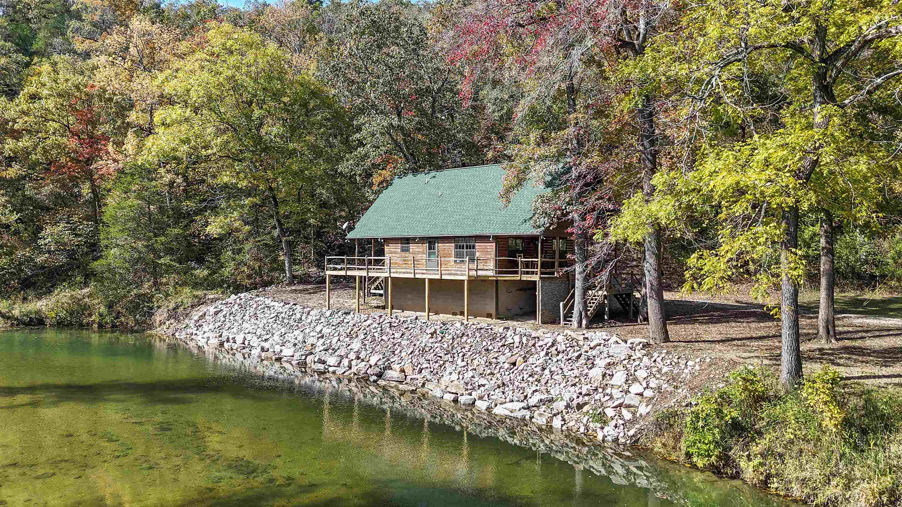 528 Blue Hole Lane  Calico Rock, AR