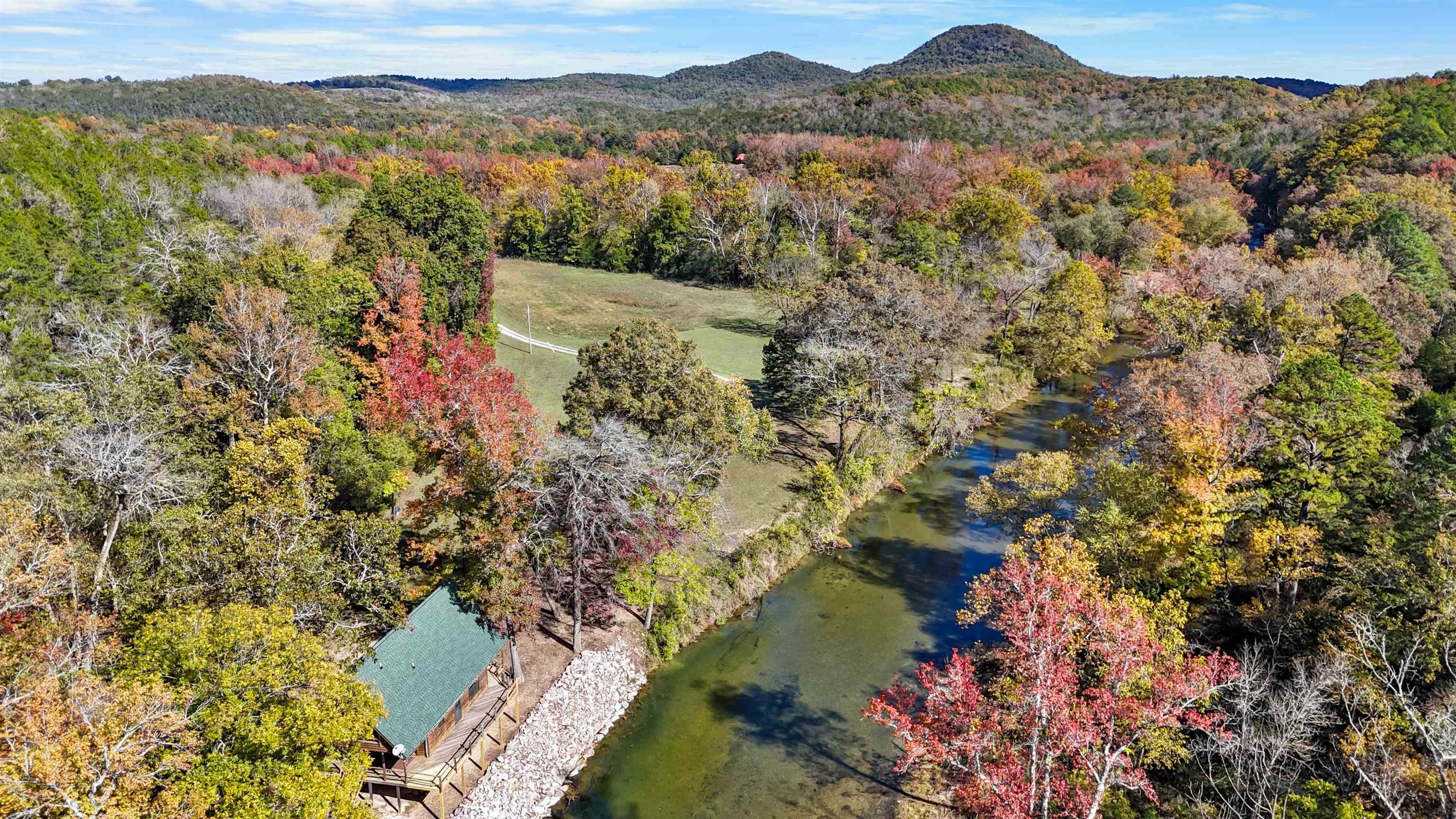 528 Blue Hole Lane  Calico Rock, AR