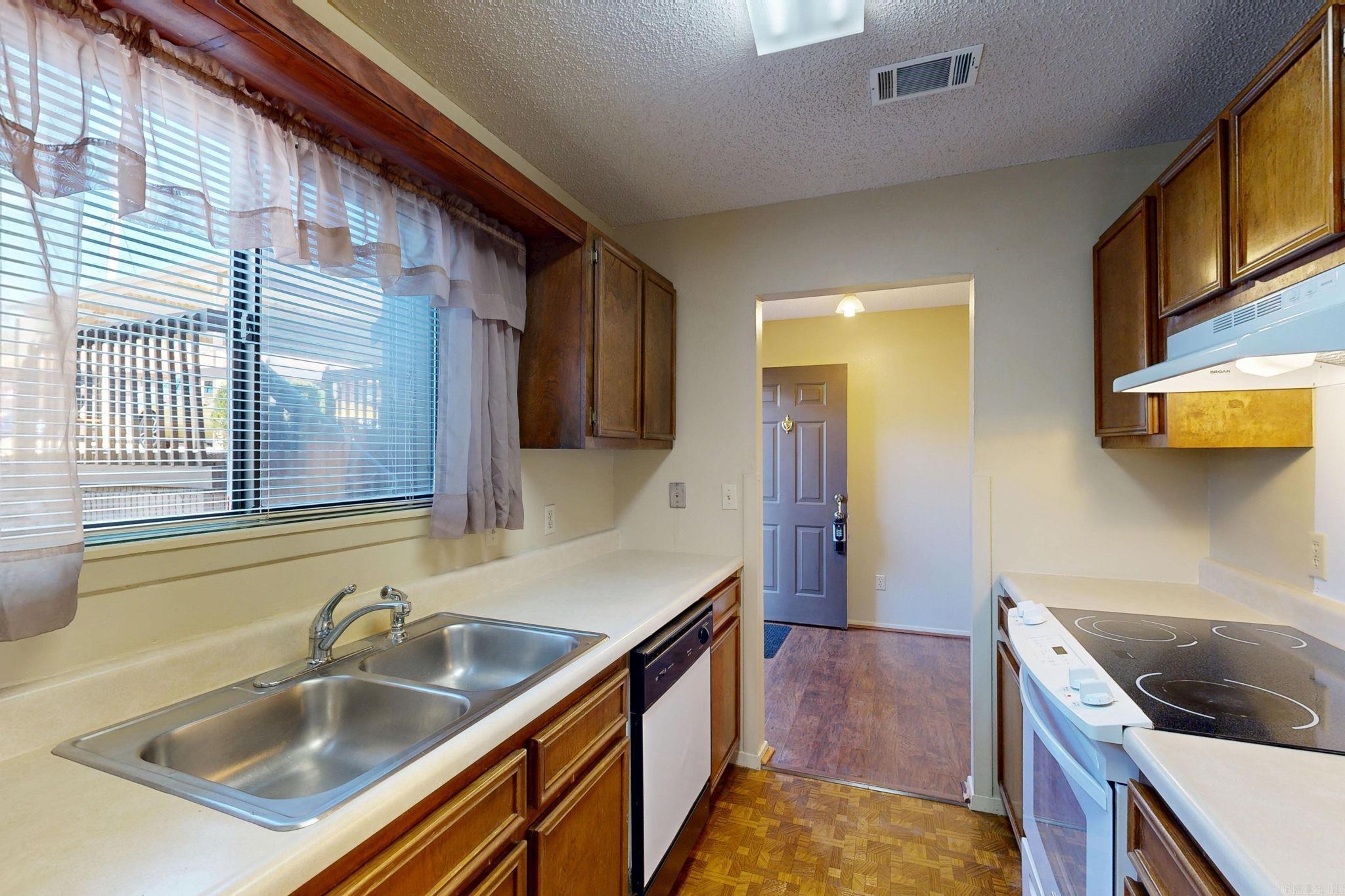 1100 Woodlawn Unit 15  Hot Springs, AR