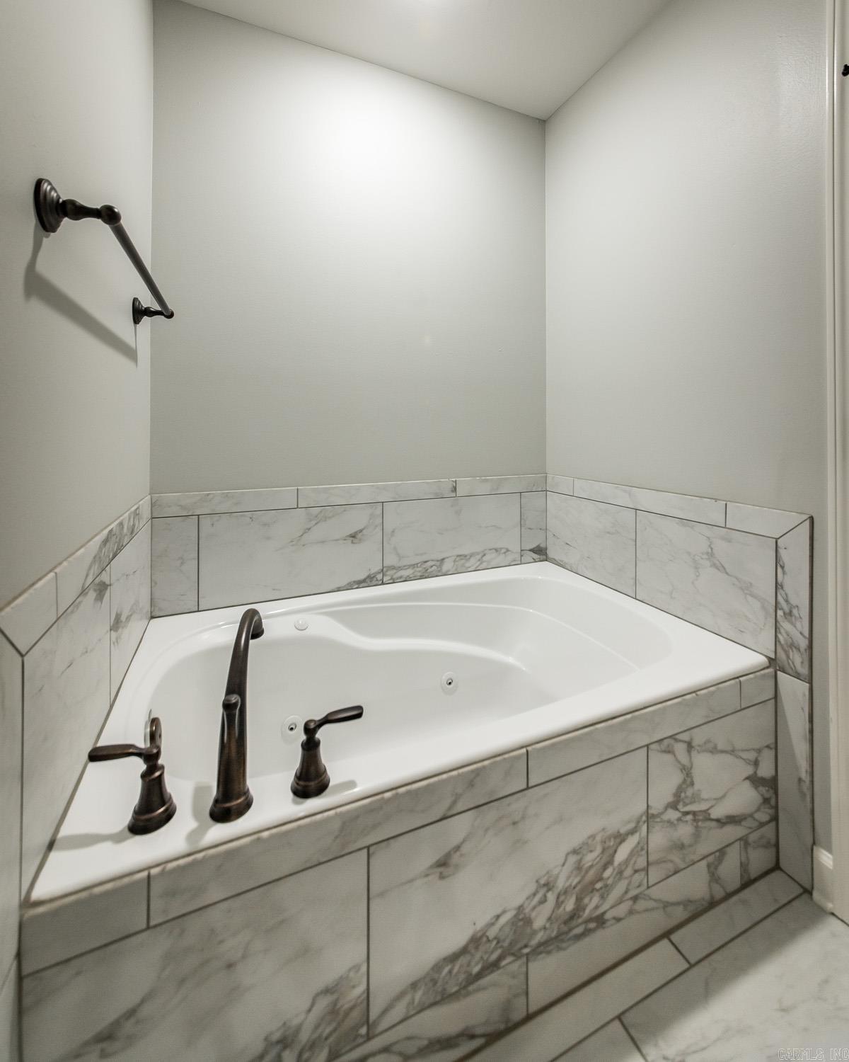 1008 Parham Drive Jacksonville, AR 72076