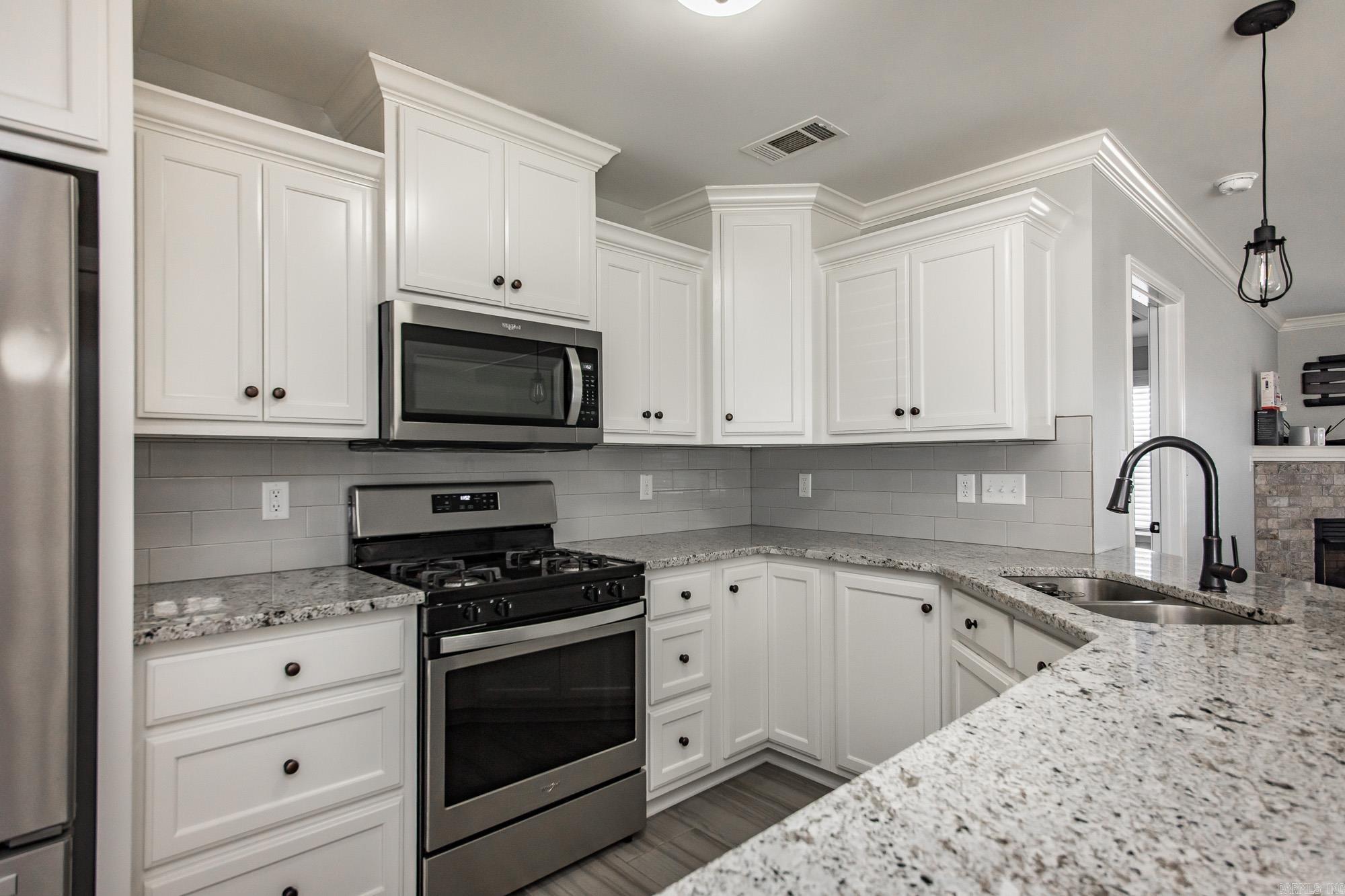 1008 Parham Drive Jacksonville, AR 72076