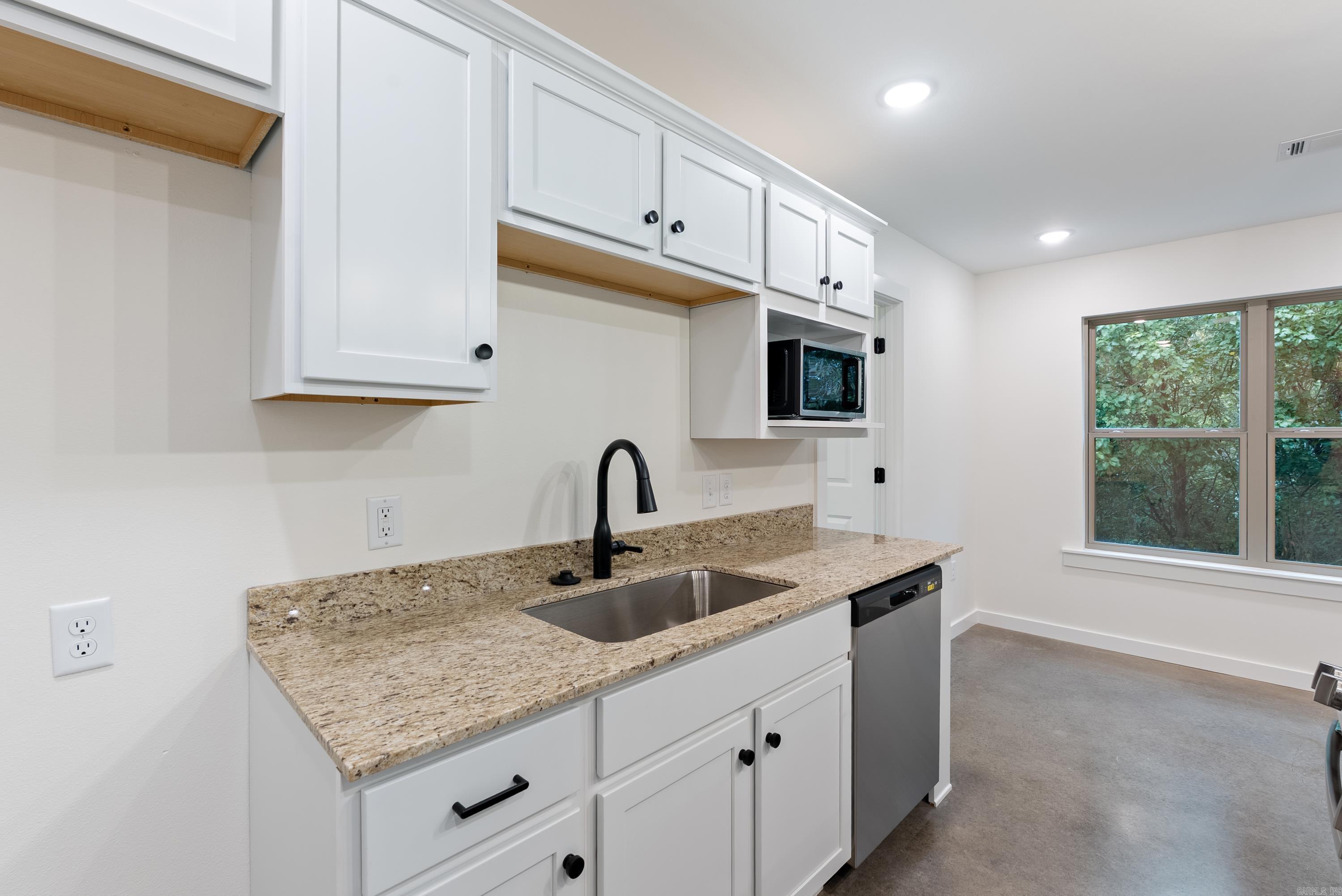 305 Parkway  Morrilton, AR