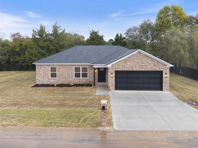 303  Parkway  Morrilton, AR