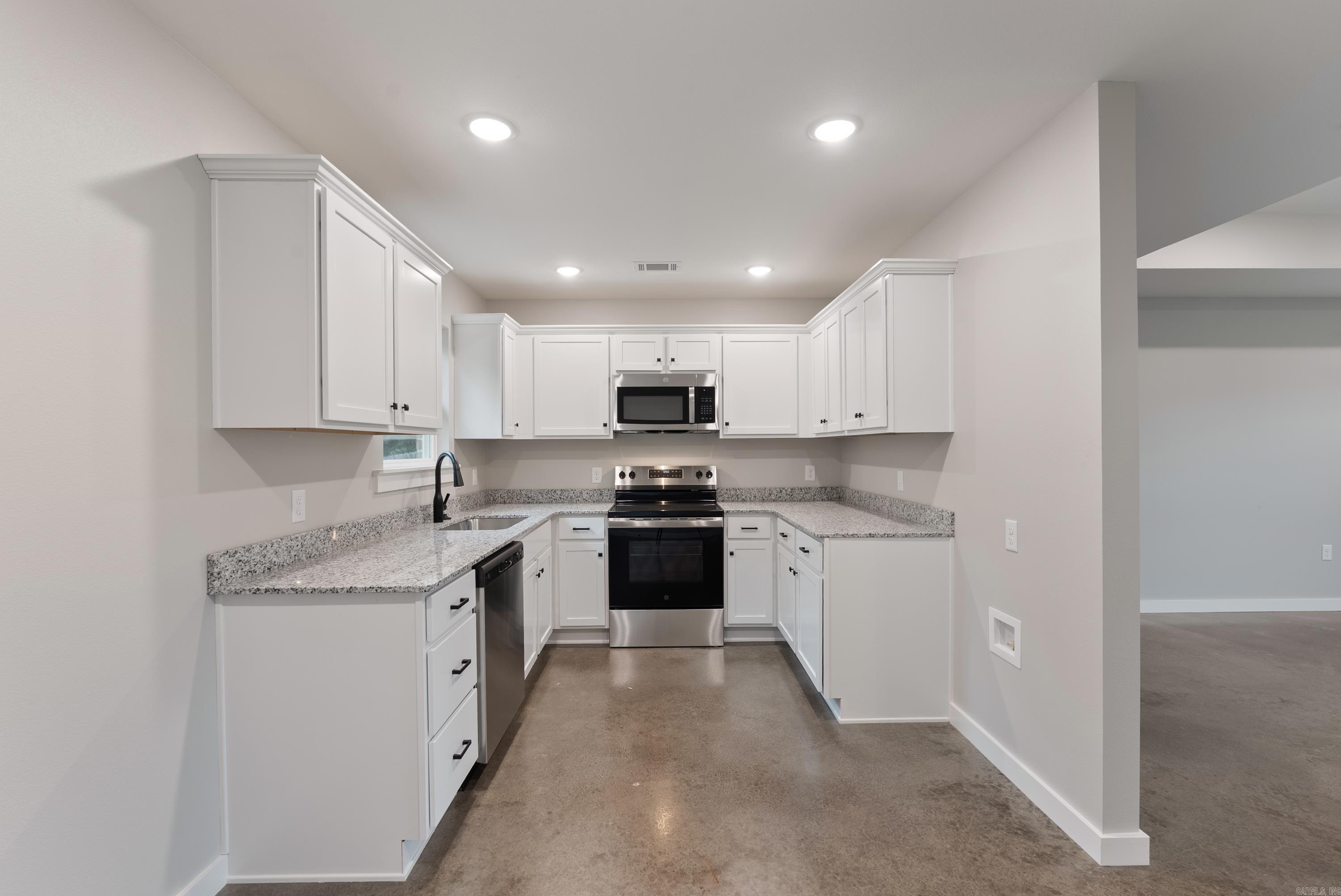 303 Parkway  Morrilton, AR