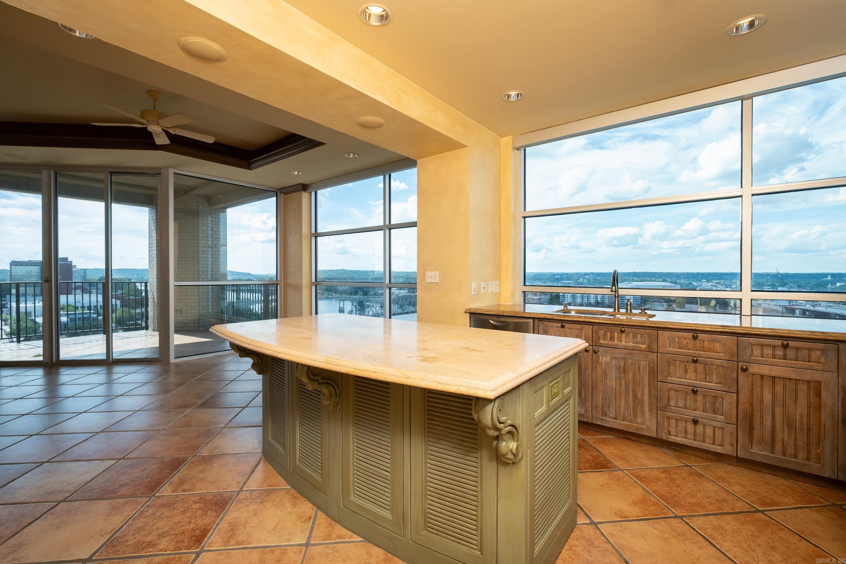 521 President Clinton  Little Rock, AR