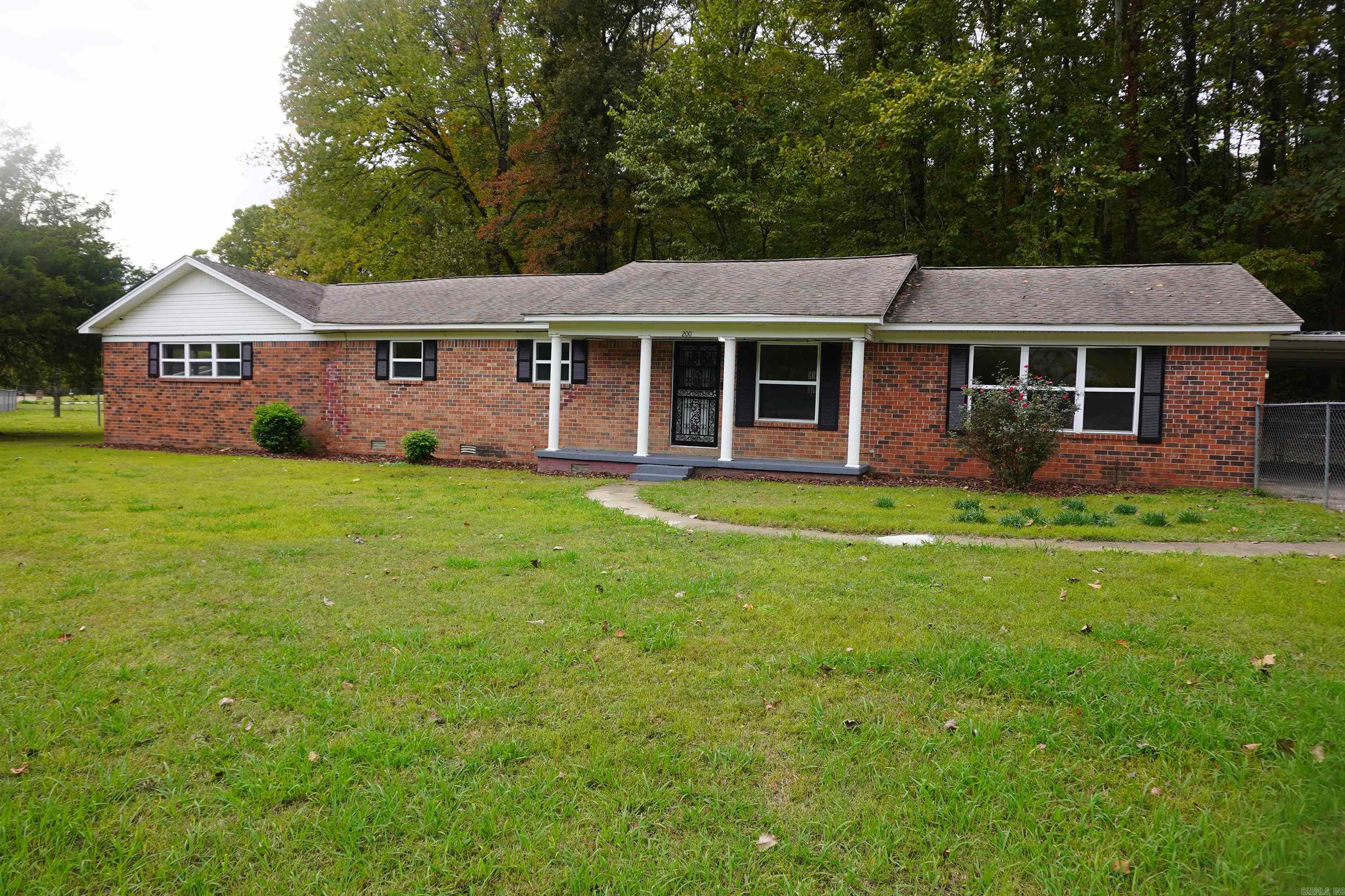 200 Newman Dr. Helena, AR 72342