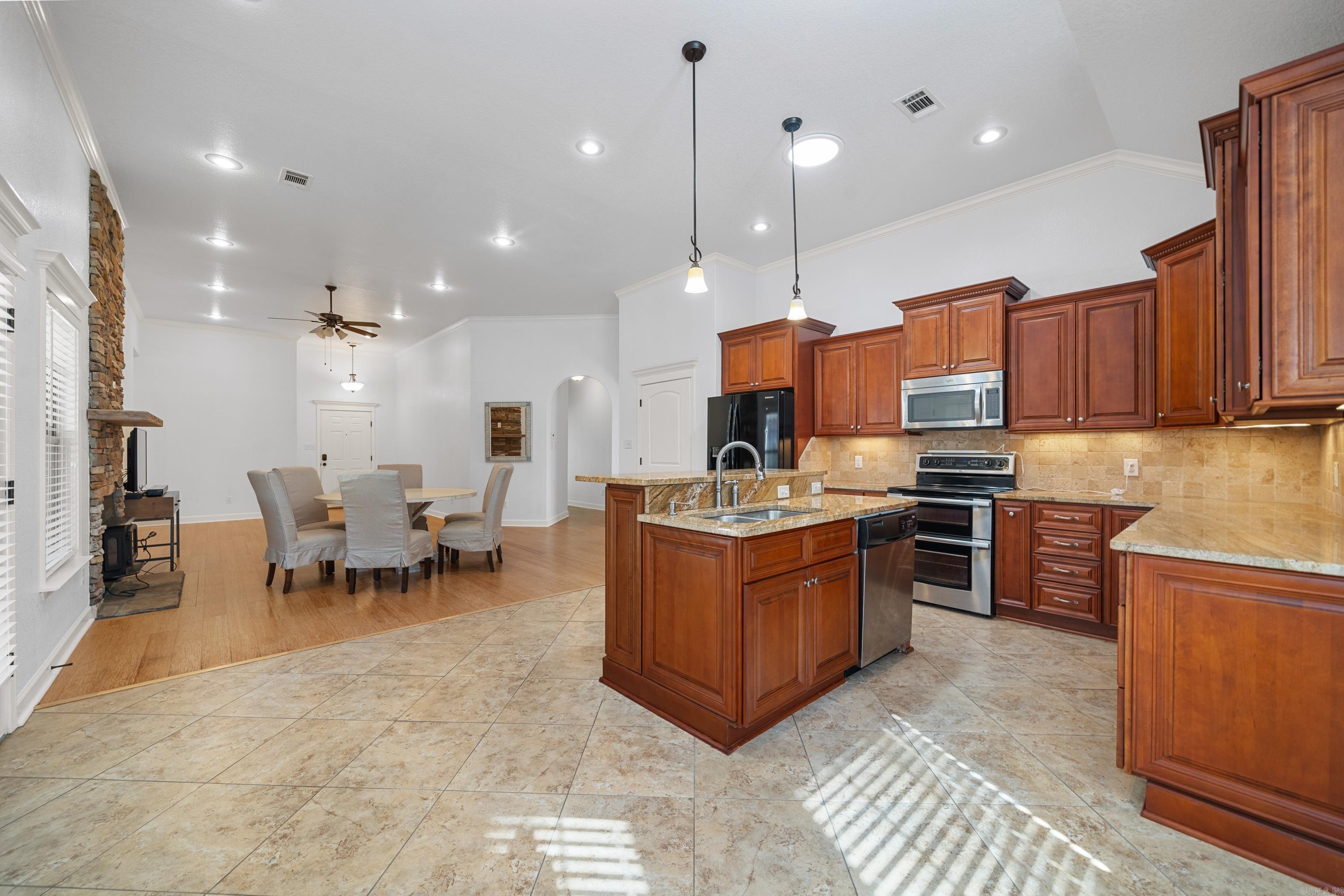 197 E Catherine Heights  Hot Springs, AR