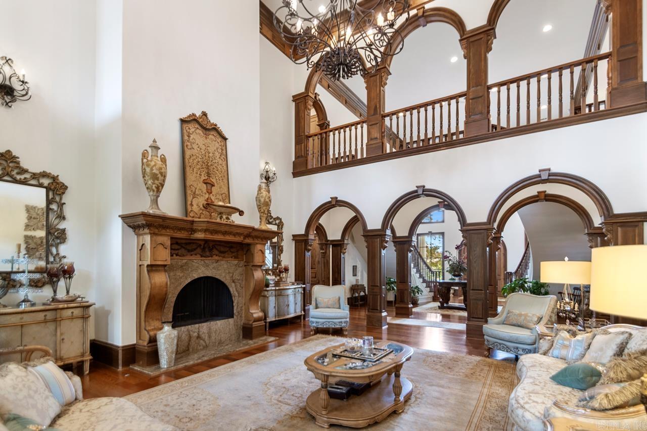 10 Valley Crest Ct Little Rock, AR 72223