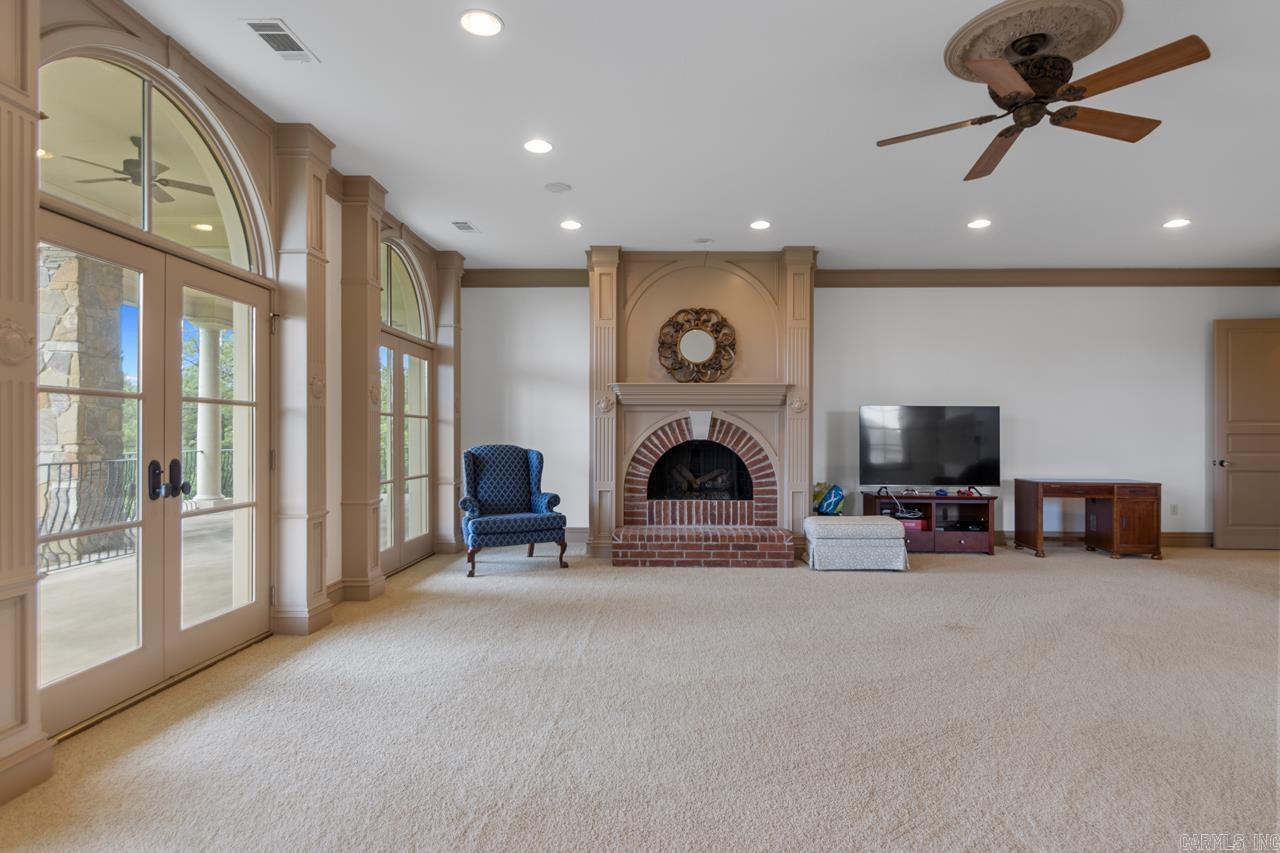 10 Valley Crest Ct Little Rock, AR 72223