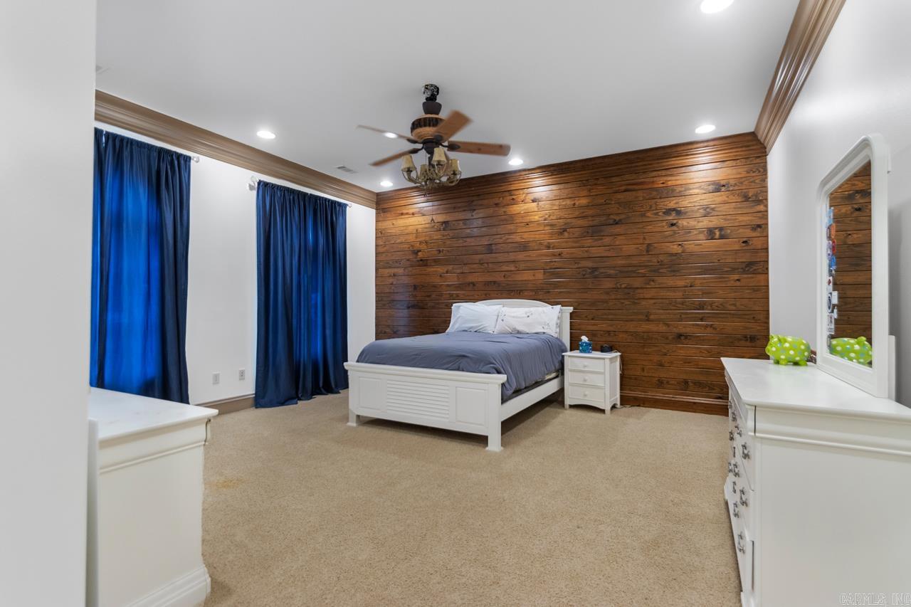 10 Valley Crest Ct Little Rock, AR 72223