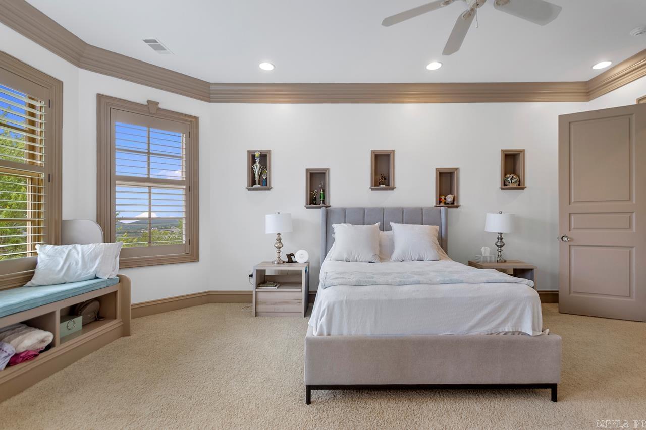 10 Valley Crest Ct Little Rock, AR 72223