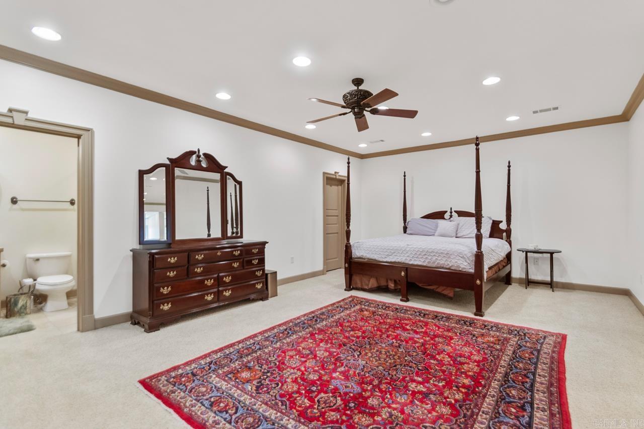 10 Valley Crest Ct Little Rock, AR 72223