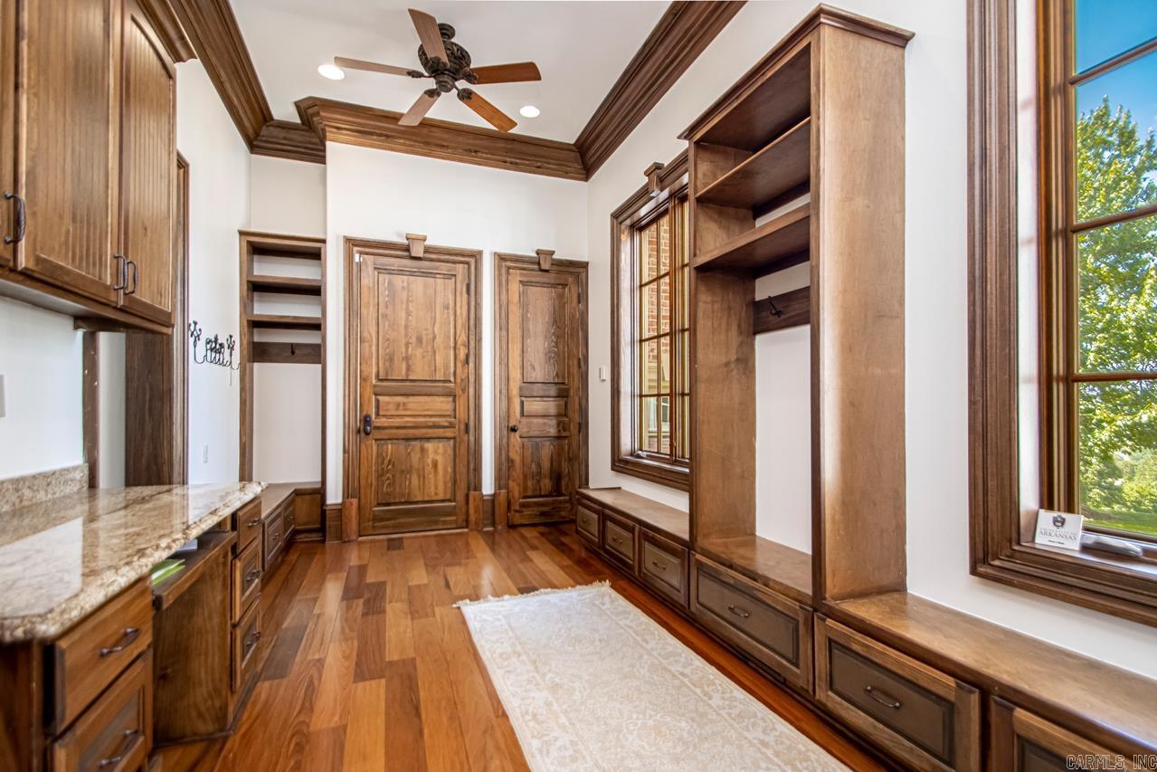 10 Valley Crest Ct Little Rock, AR 72223