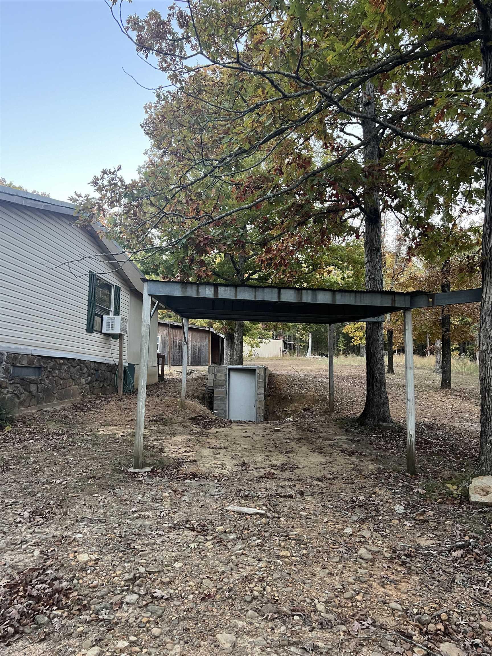 1770 Old Hickory  Shirley, AR