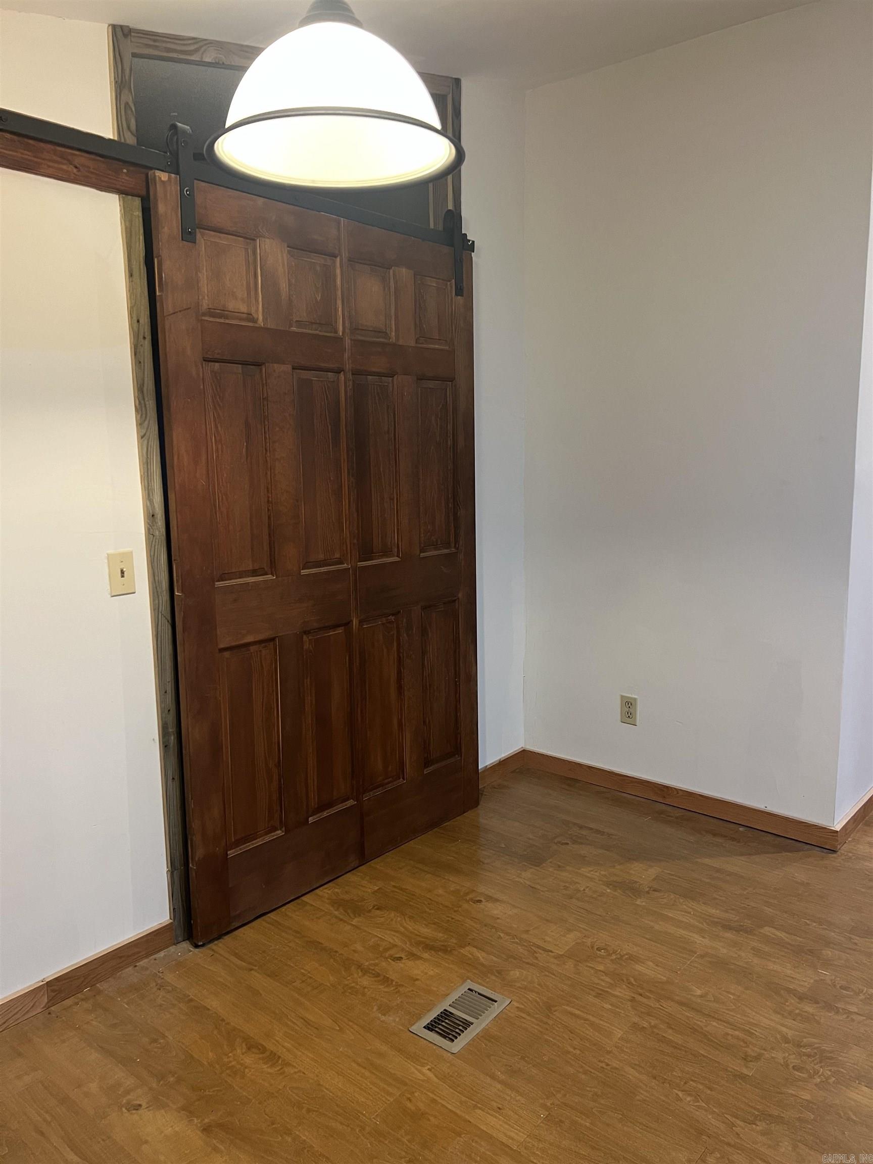 1770 Old Hickory  Shirley, AR