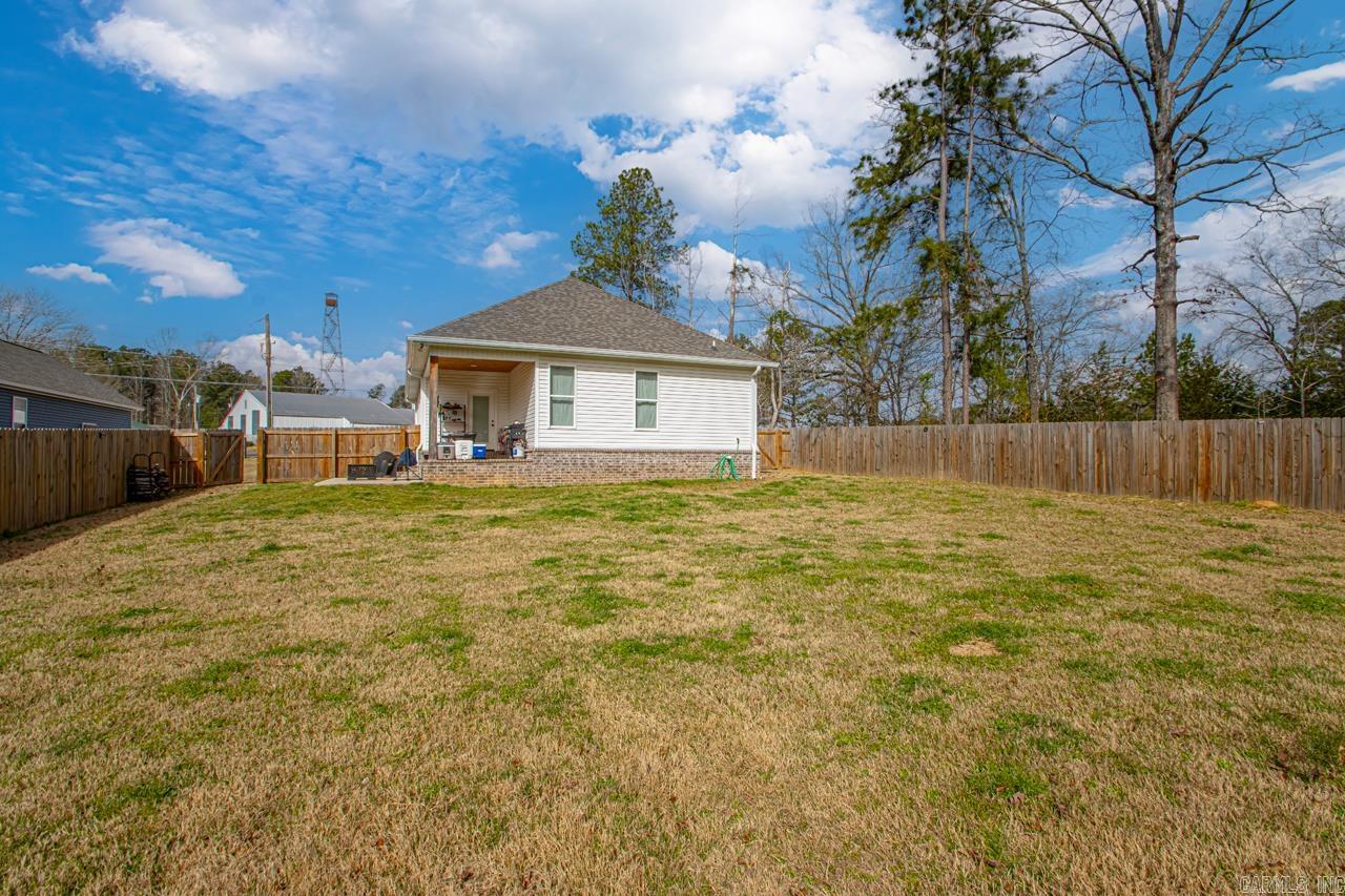 534 Shackleford  Sheridan, AR
