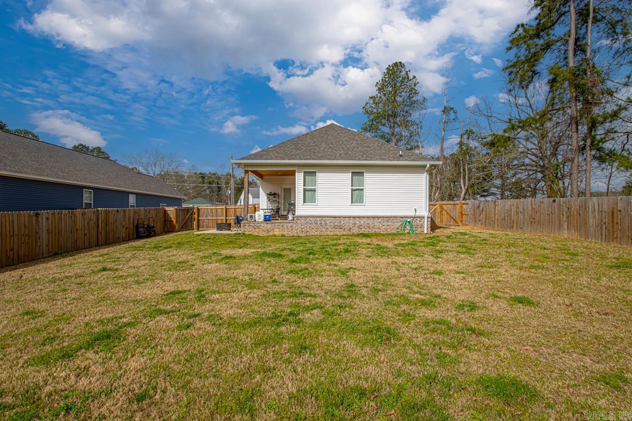 534 Shackleford  Sheridan, AR