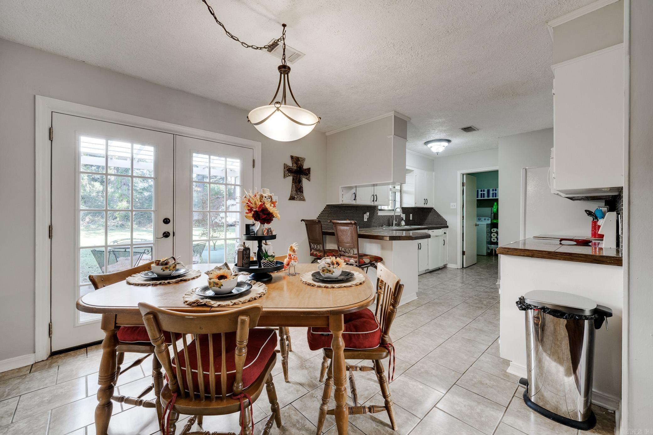 9 Foxmoor Circle  Conway, AR