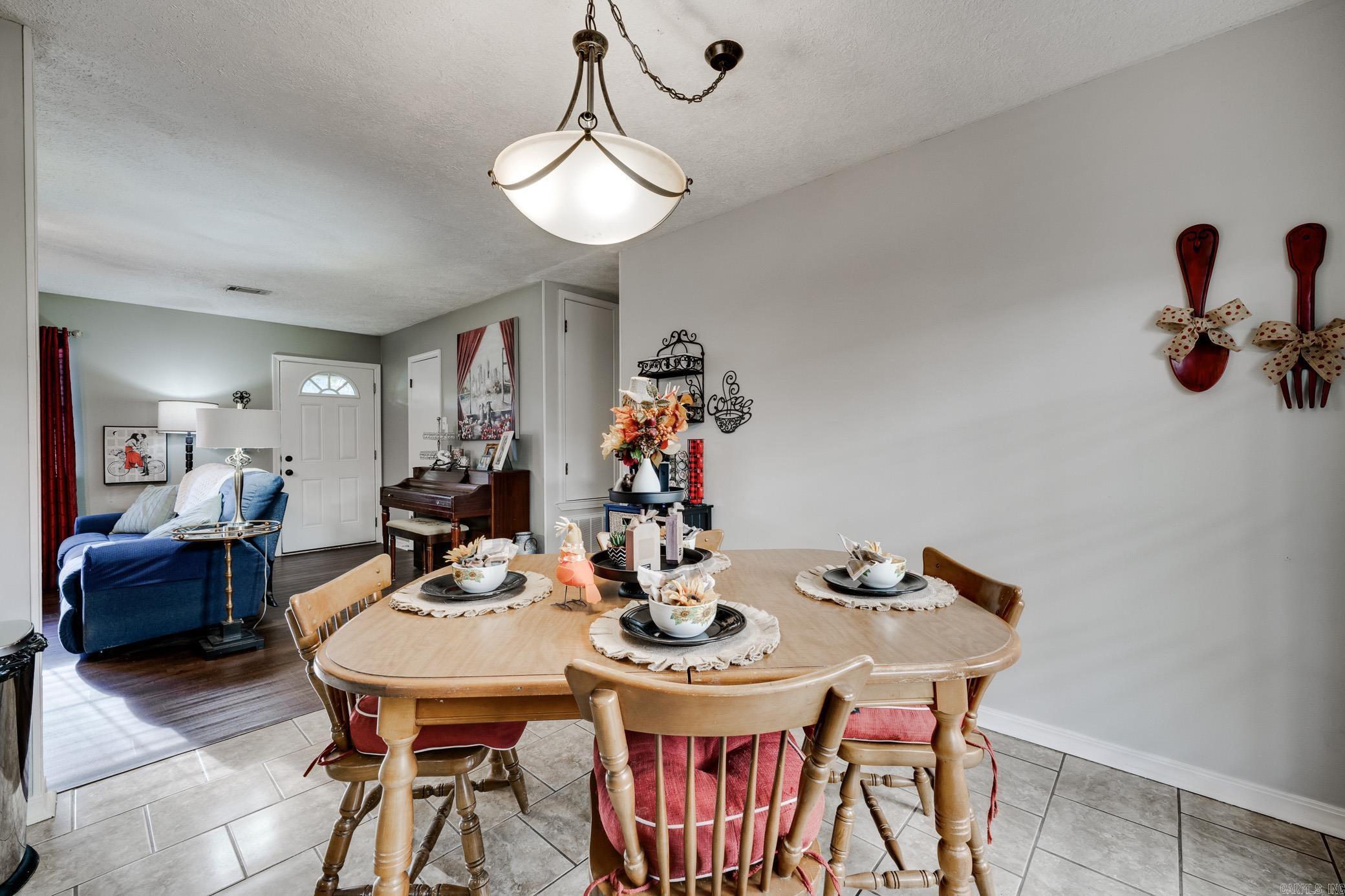 9 Foxmoor Circle  Conway, AR