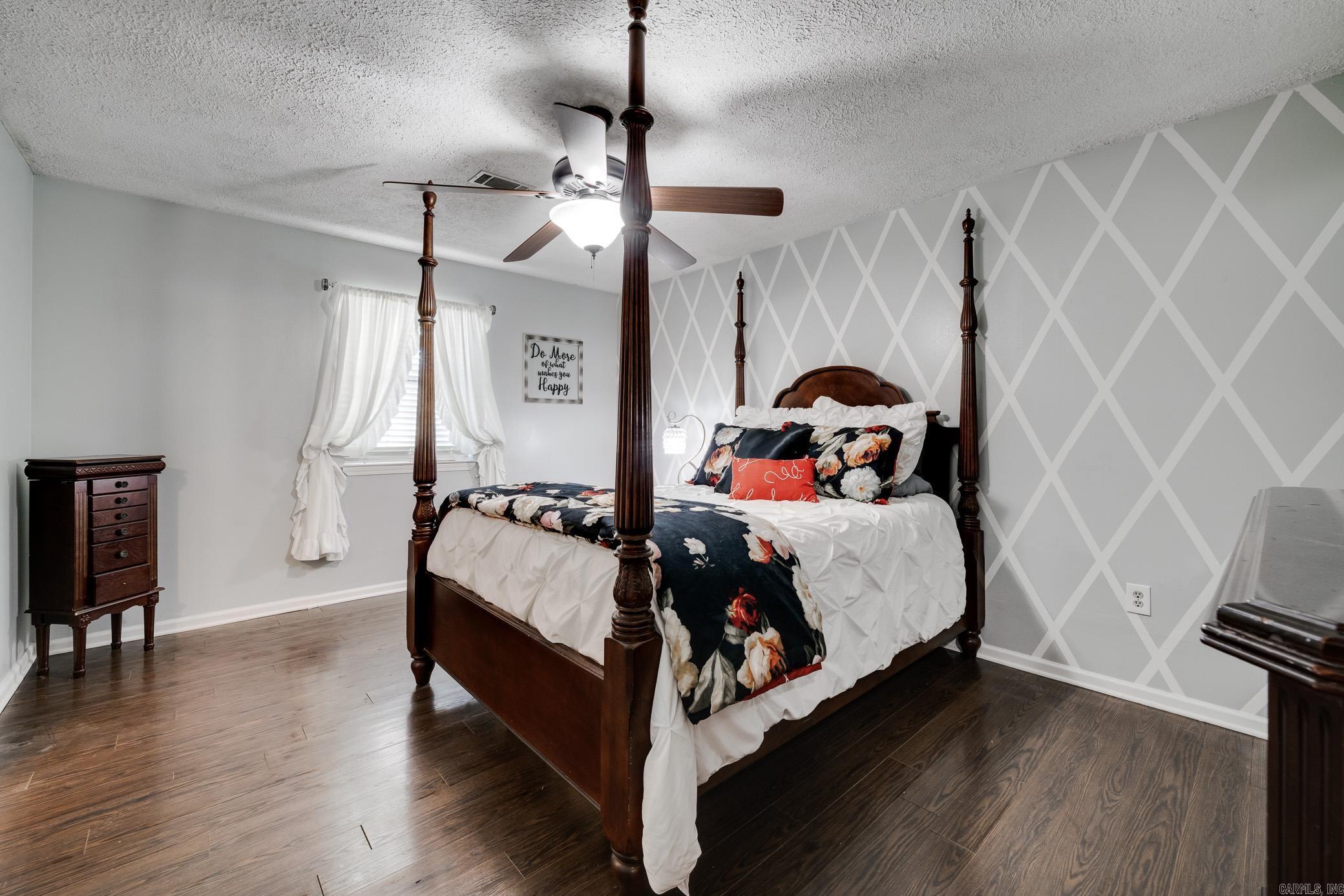 9 Foxmoor Circle  Conway, AR