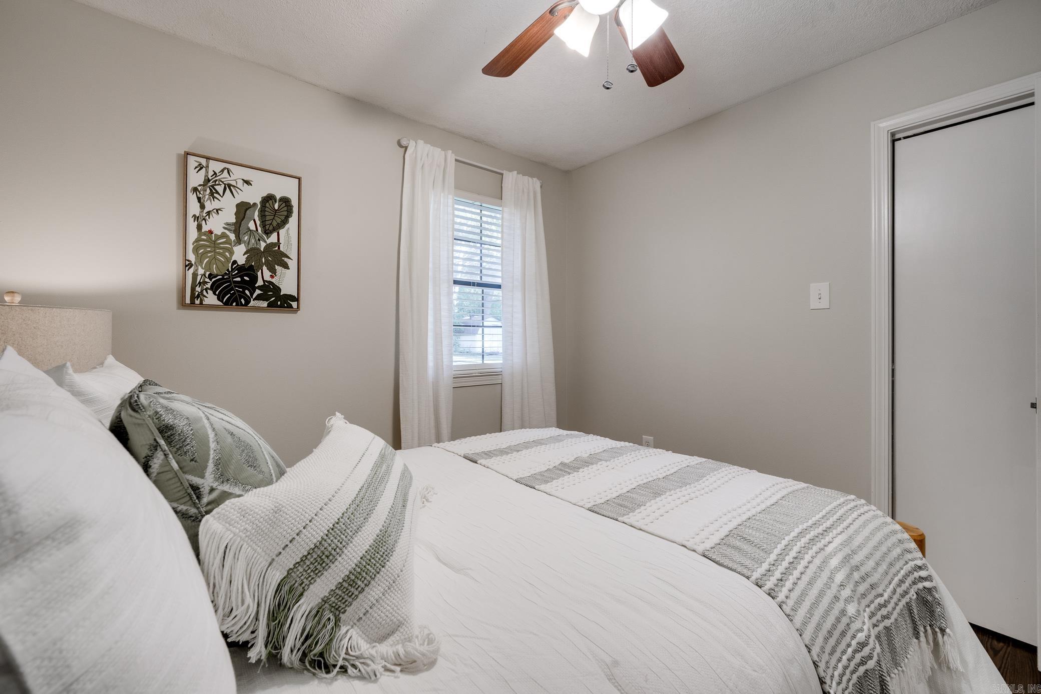 9 Foxmoor Circle  Conway, AR