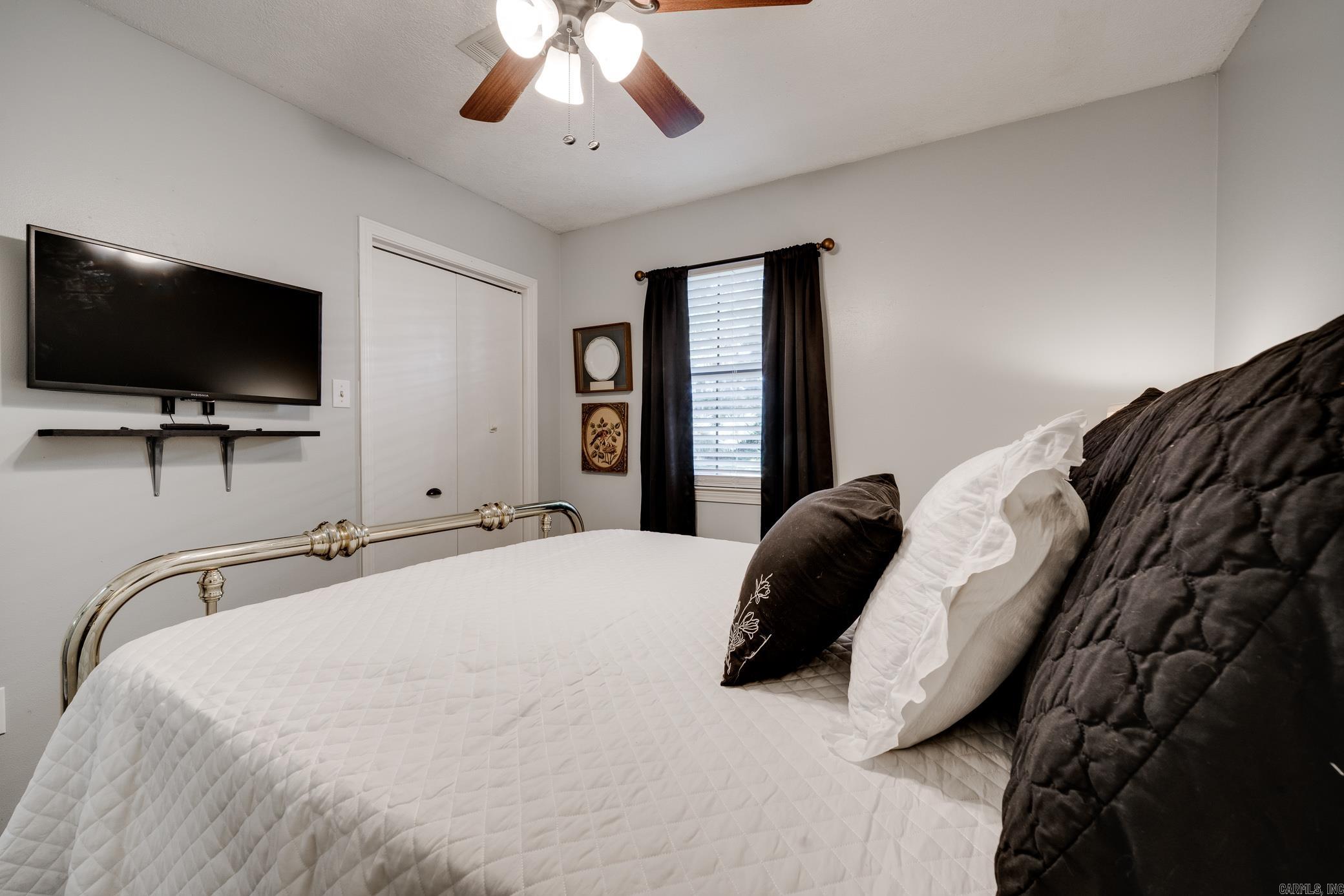 9 Foxmoor Circle  Conway, AR