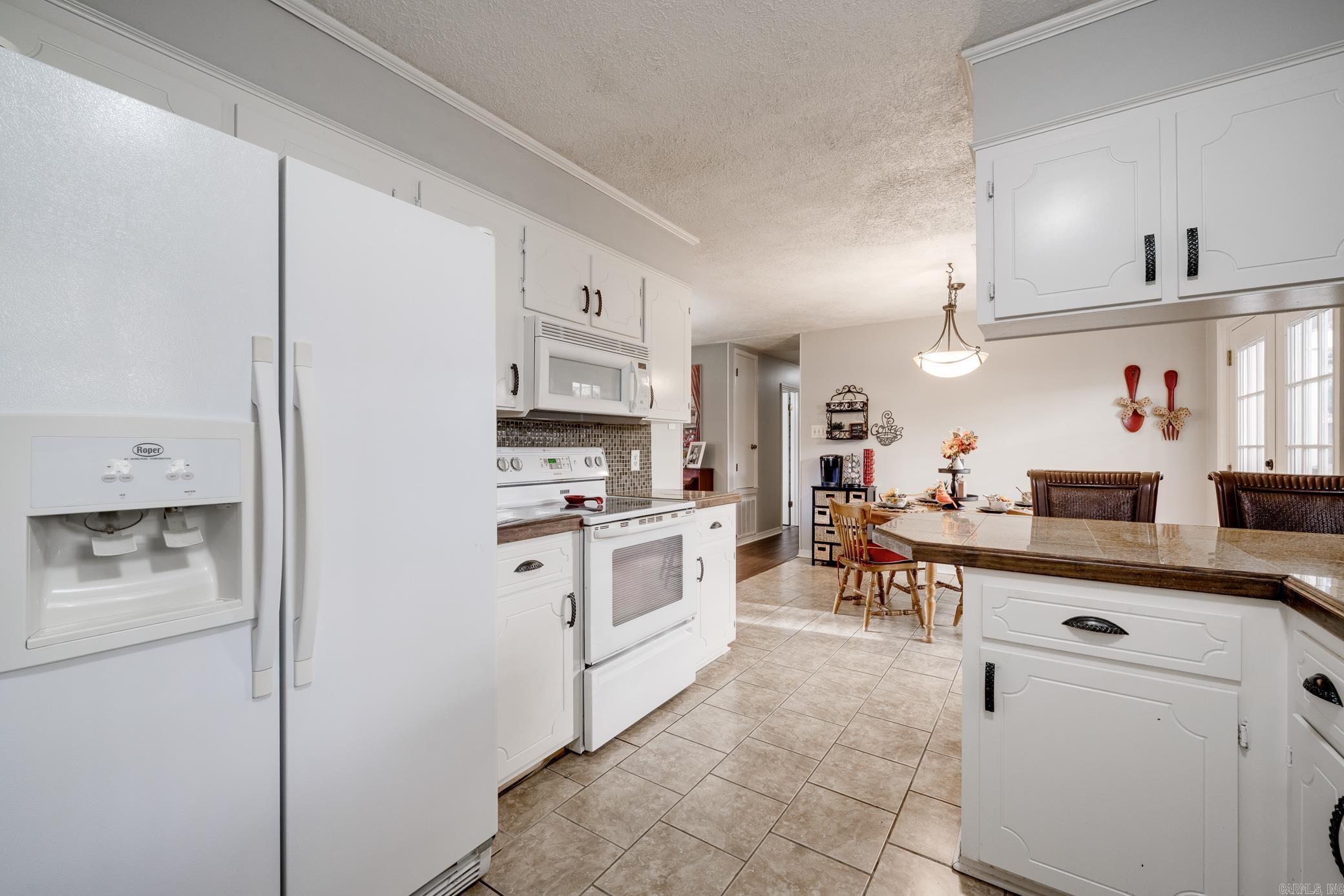 9 Foxmoor Circle  Conway, AR