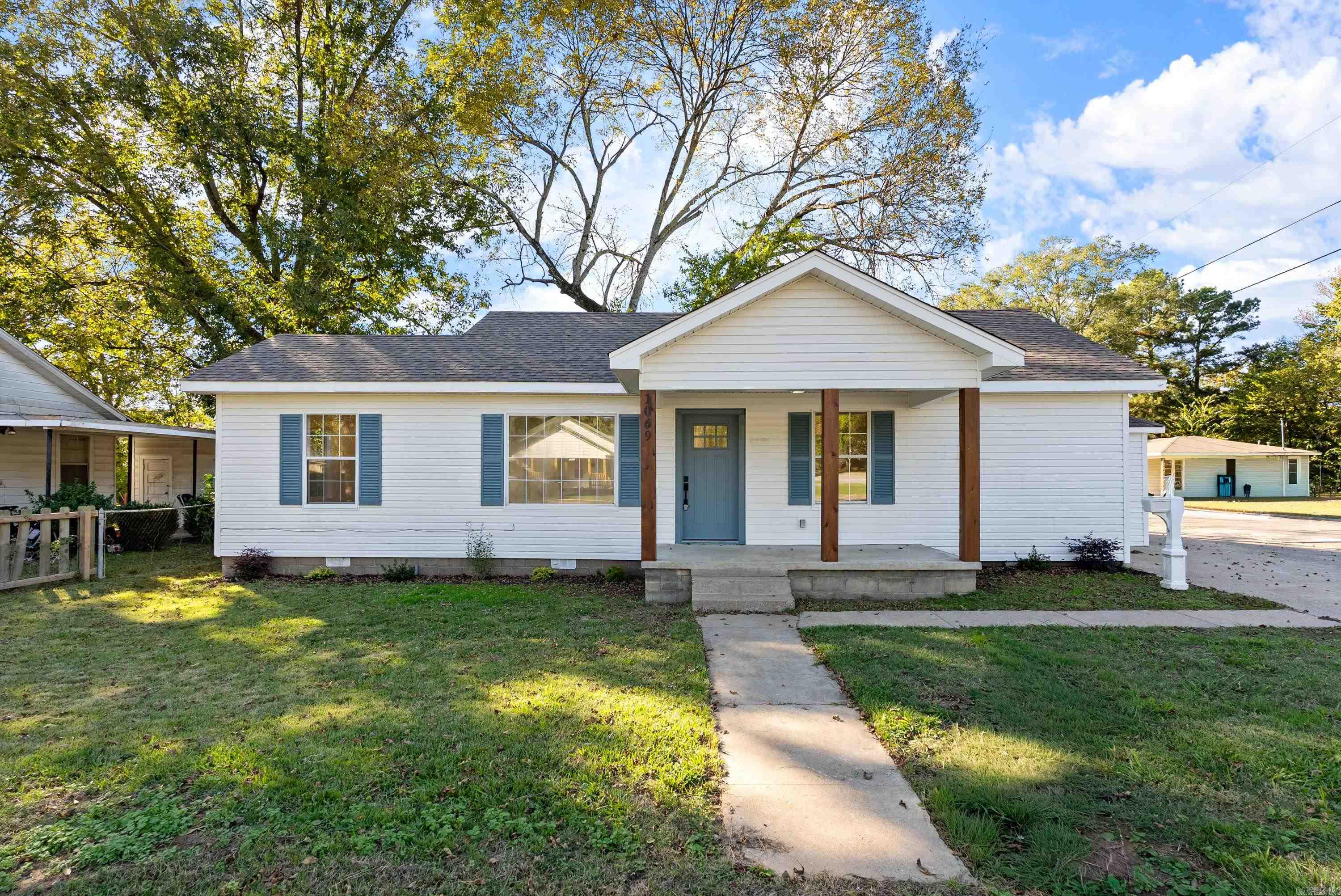 1069 Donaghey  Conway, AR