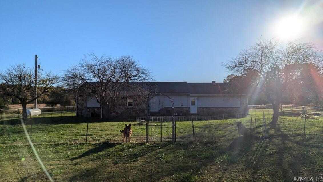 1495 Pickren Hall Rd  Viola, AR