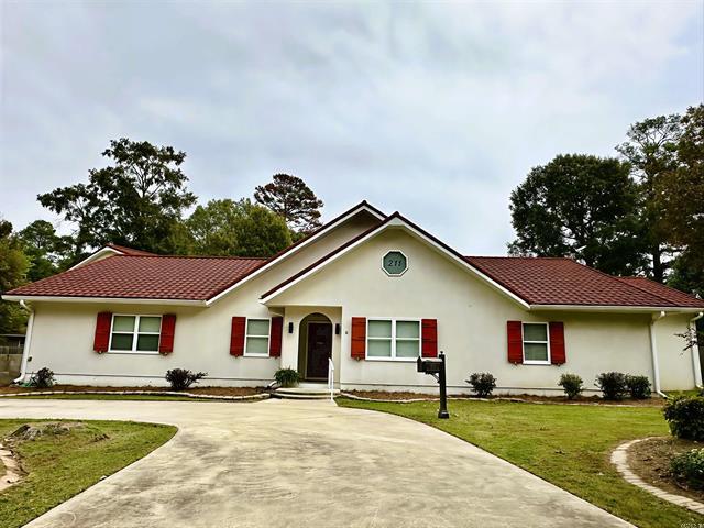 211  RG Lagrone Dr  Hamburg, AR