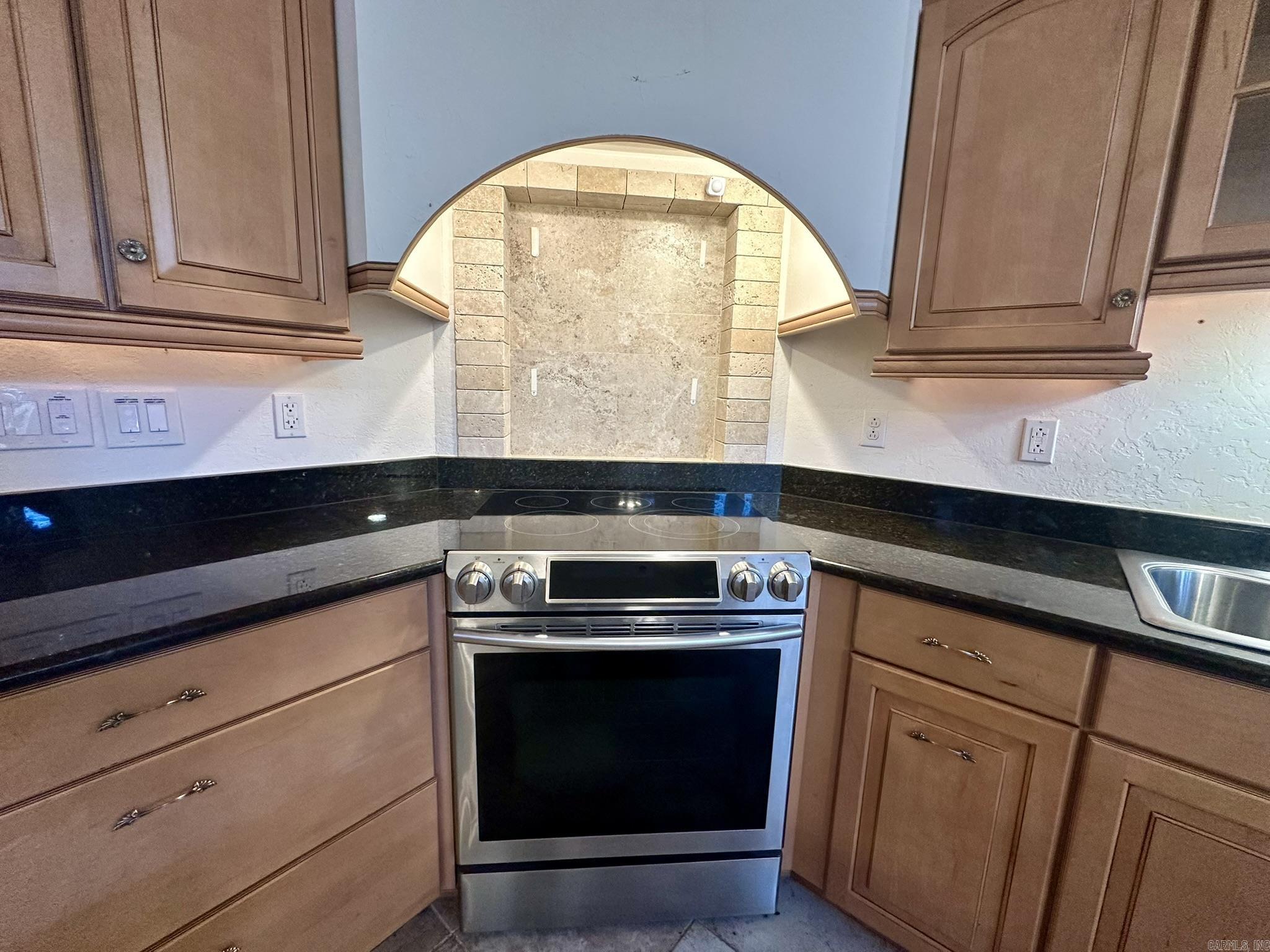 211 RG Lagrone Dr Hamburg, AR 71646