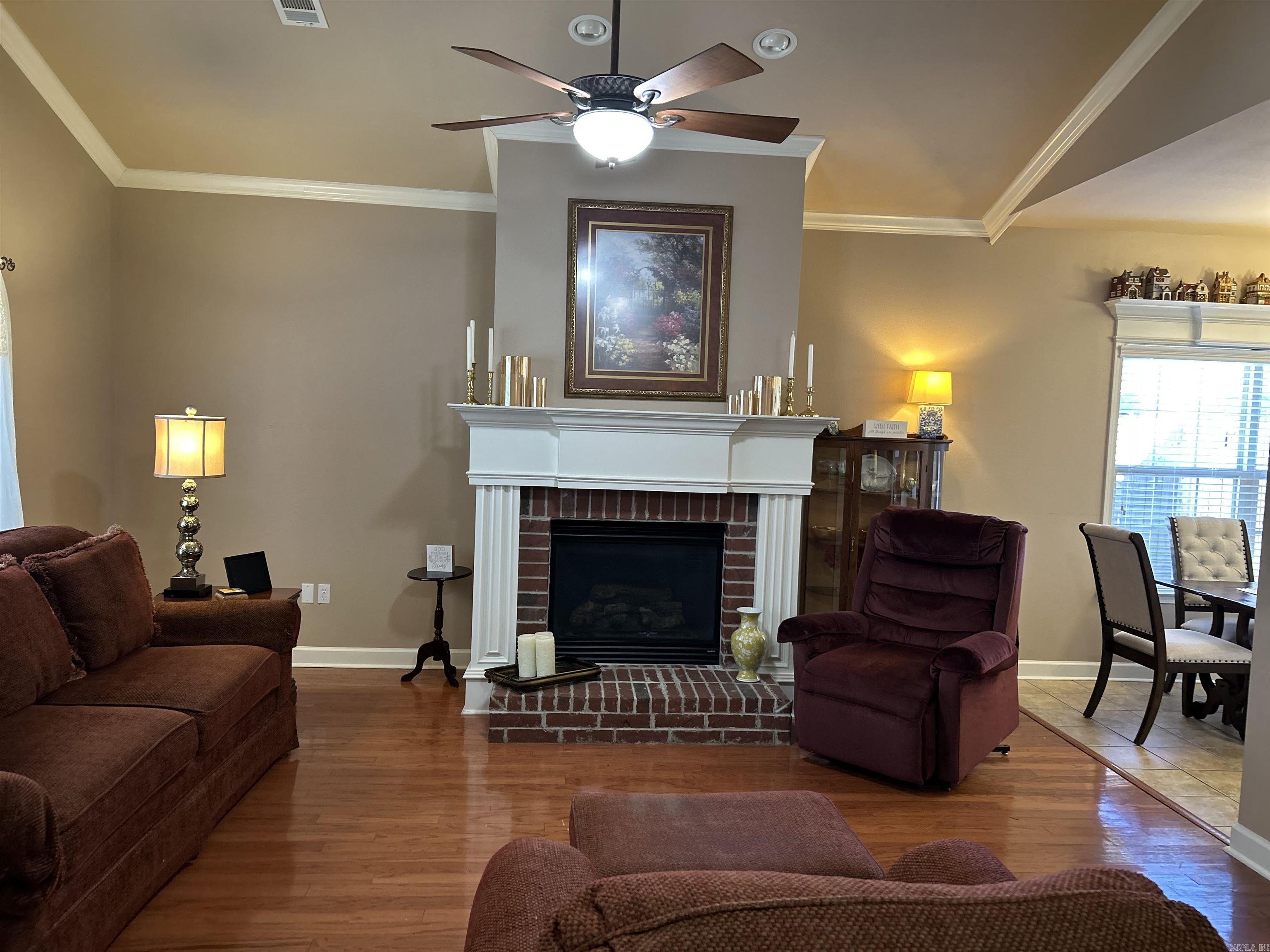 1101 SUNSET GARDENS EAST  Bryant, AR