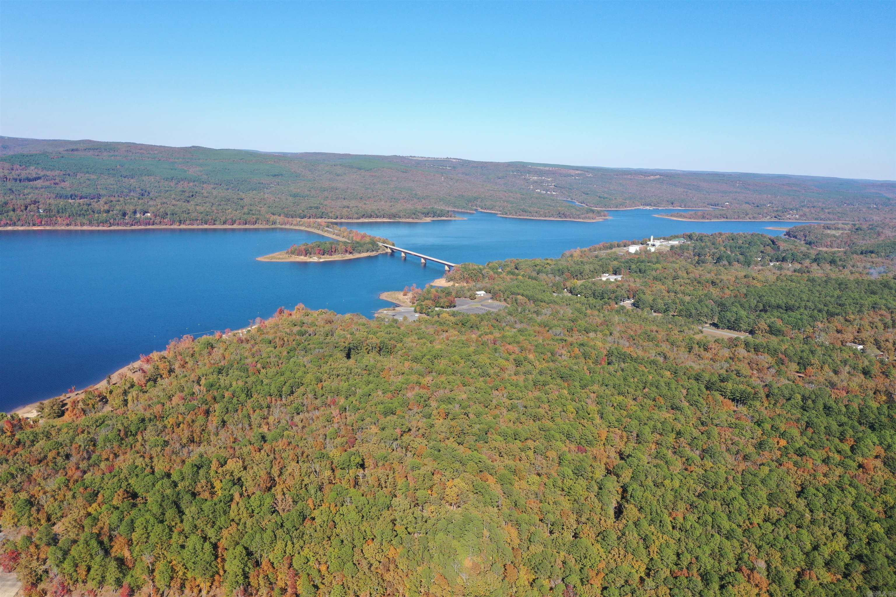 450 Crockett  Greers Ferry, AR